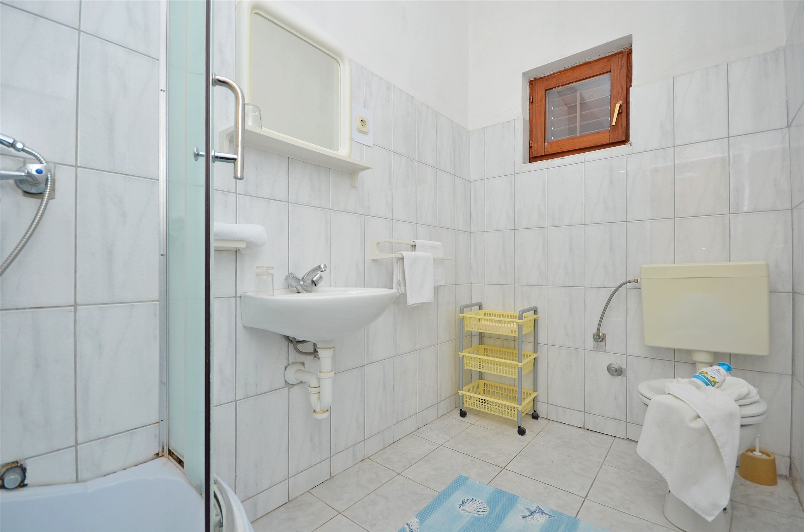 Apartments and Rooms Bepina 28141-A2