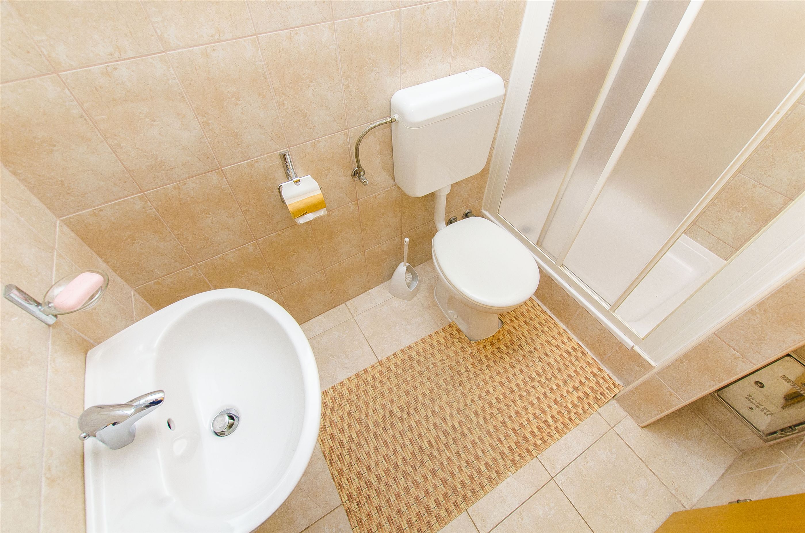 Apartments and Rooms Iva 47621-A8