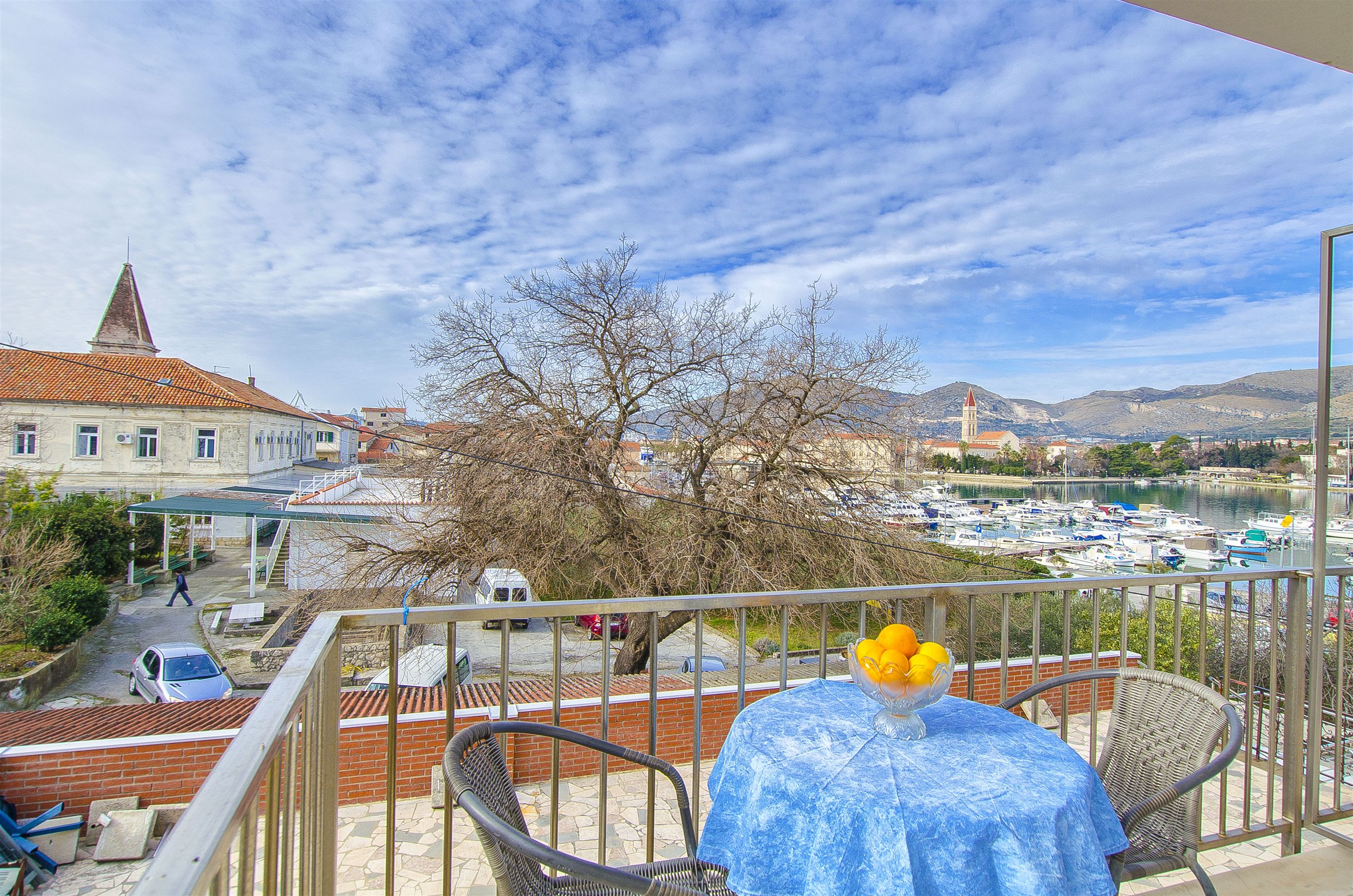 Apartments and Rooms Iva 47621-A9