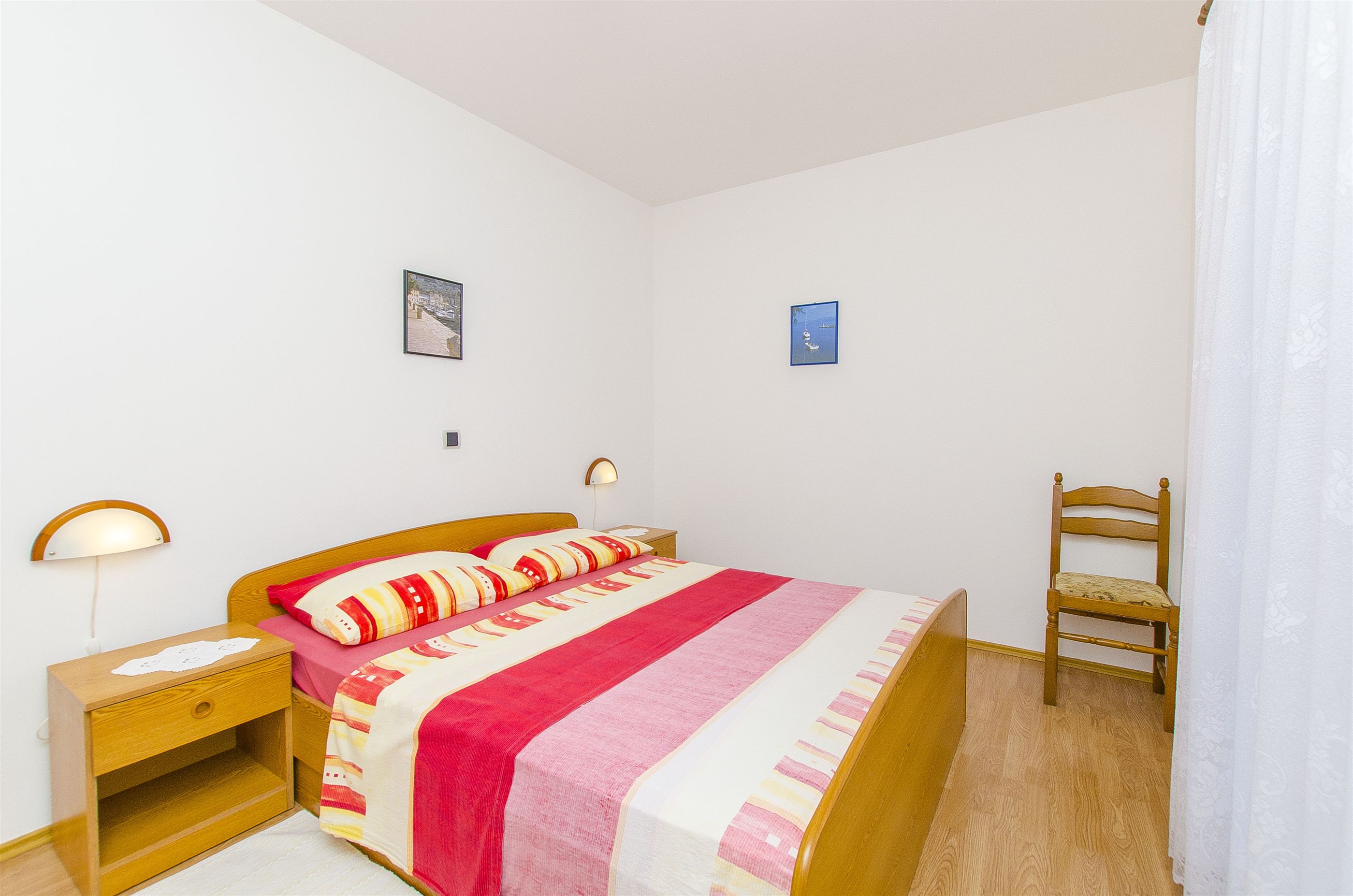 Apartments and Rooms Iva 47621-A11