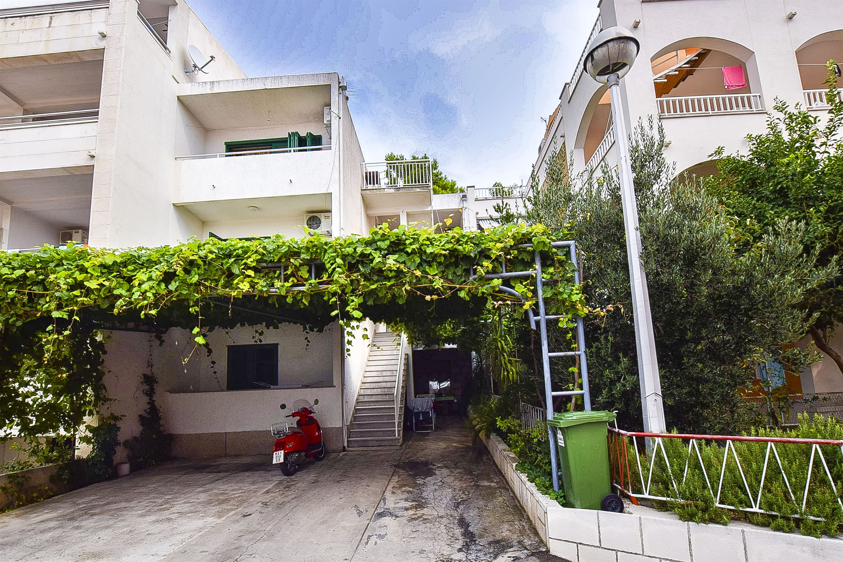 Apartments and Room Nevenka 37001-A1