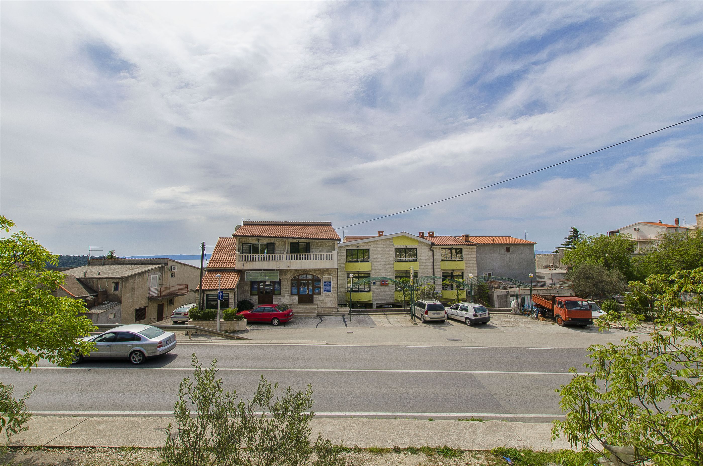 Apartment and Rooms Ivan 45191-A18