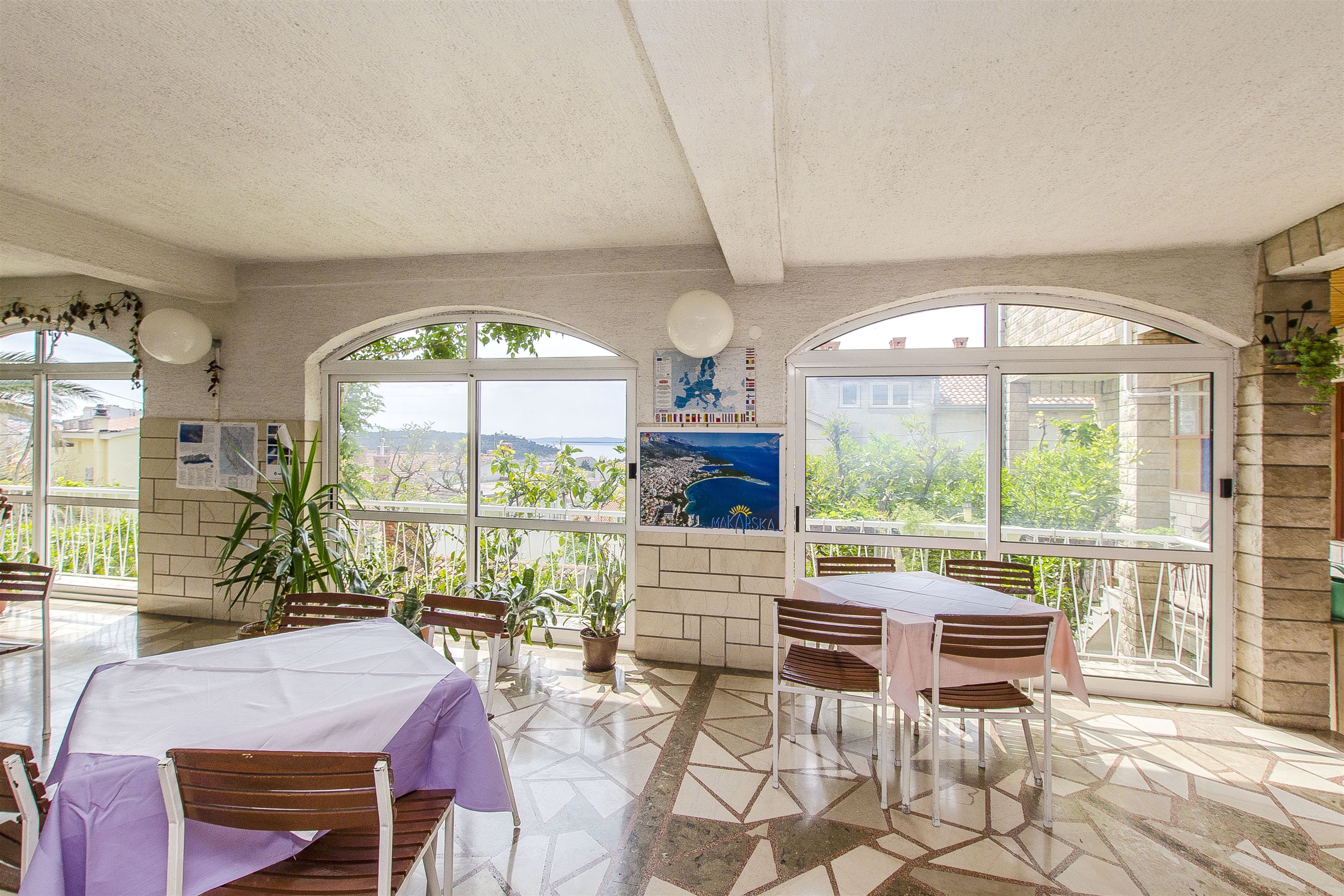 Apartment and Rooms Ivan 45191-A18