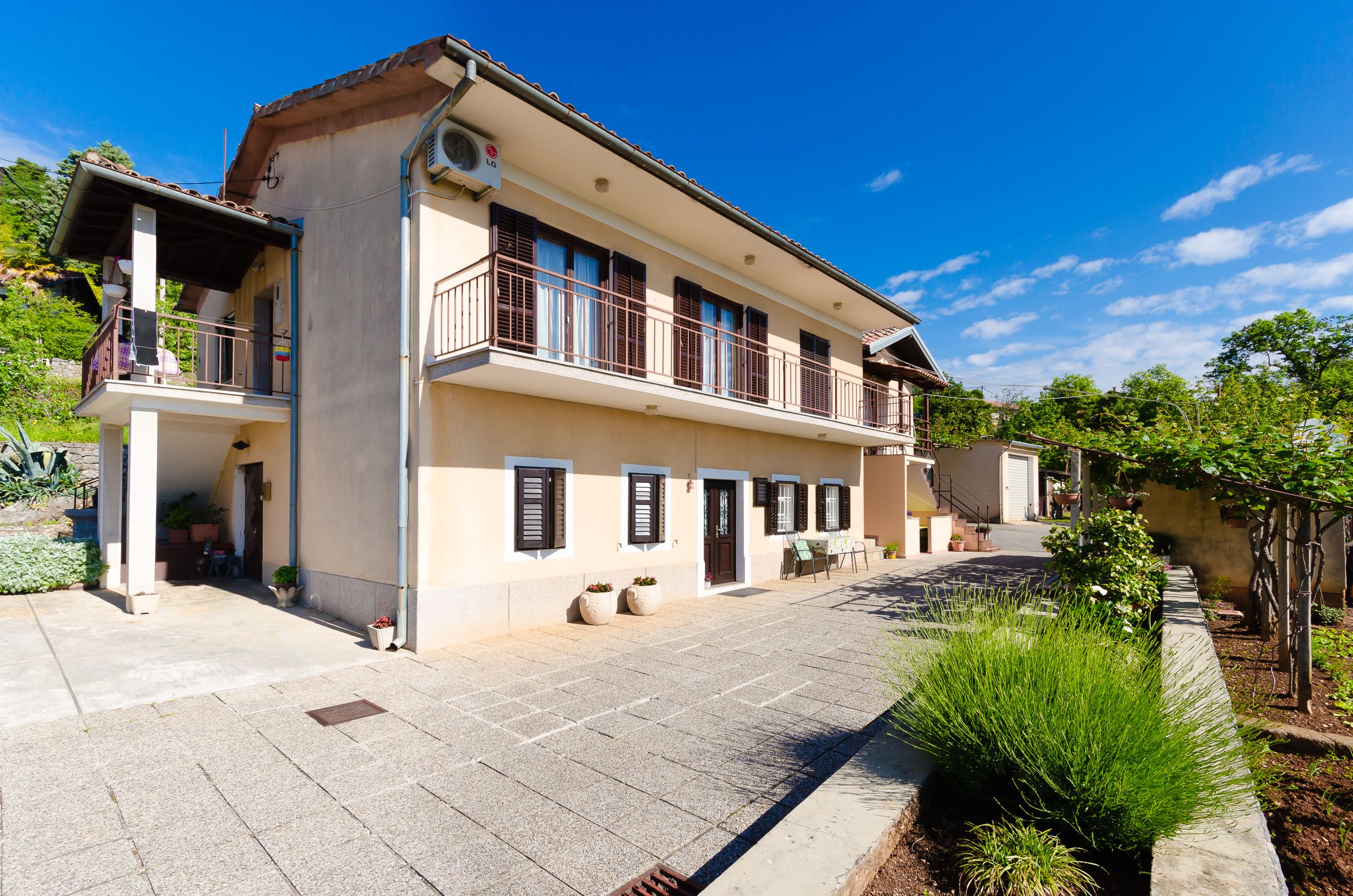 Apartments Ilinka 25061-A2