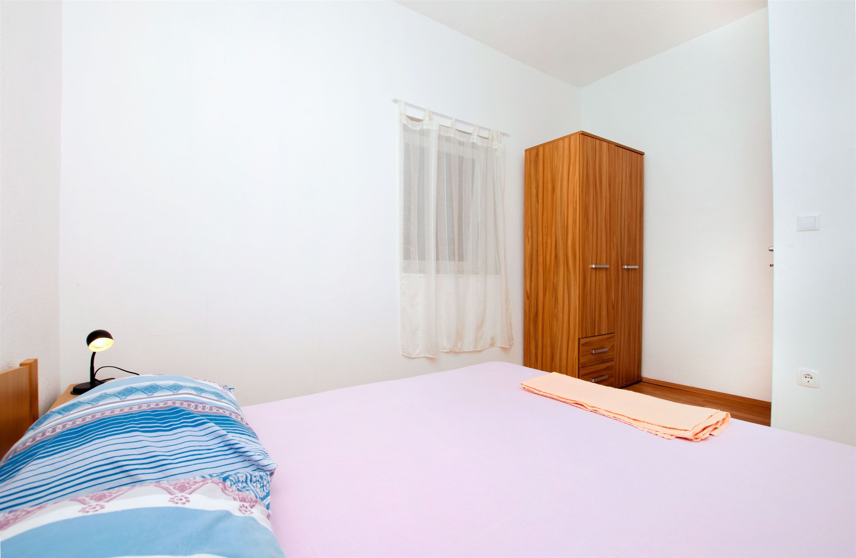 House Vinko 27132-K1