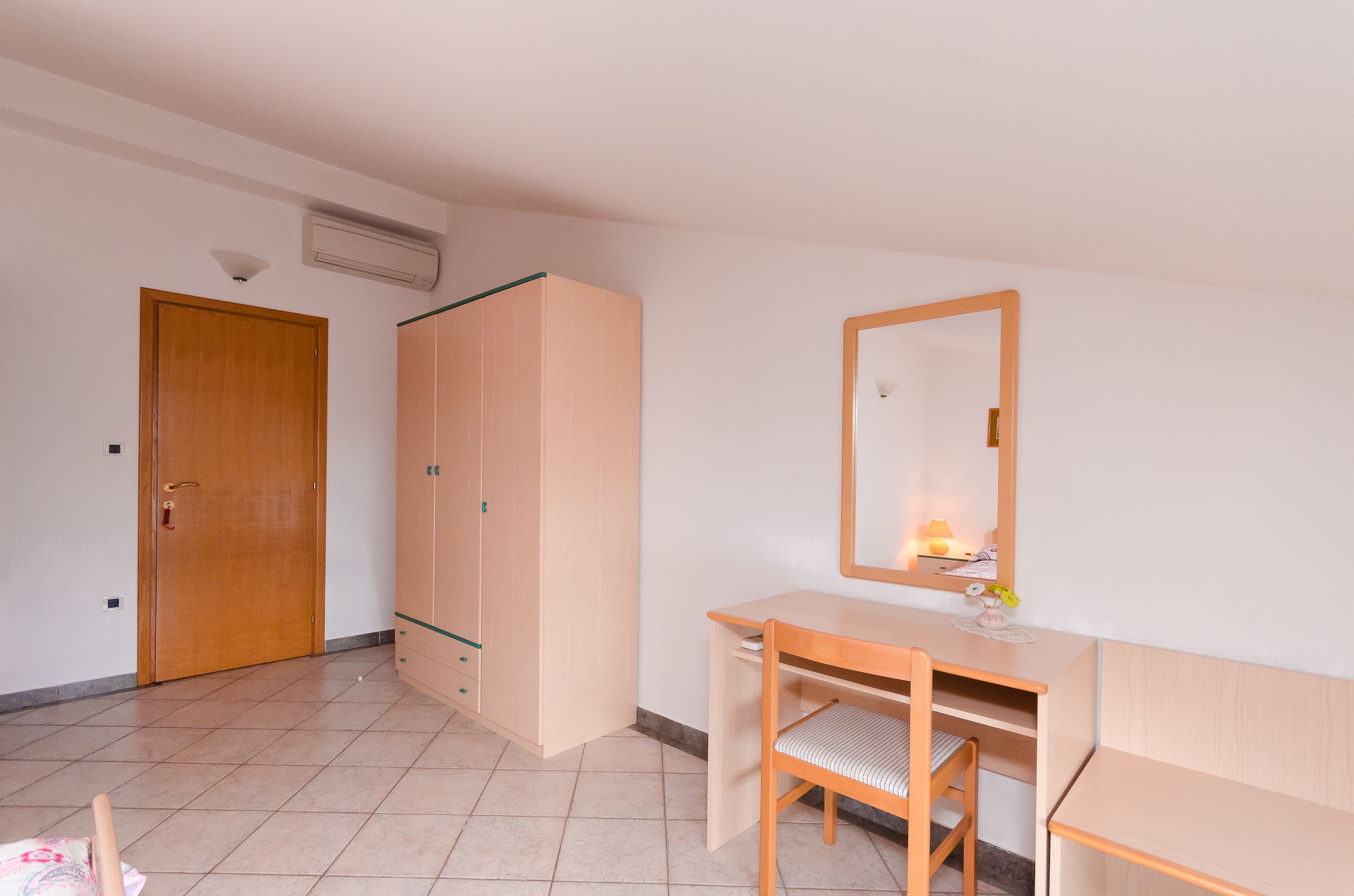 Apartments Milan 24071-A2