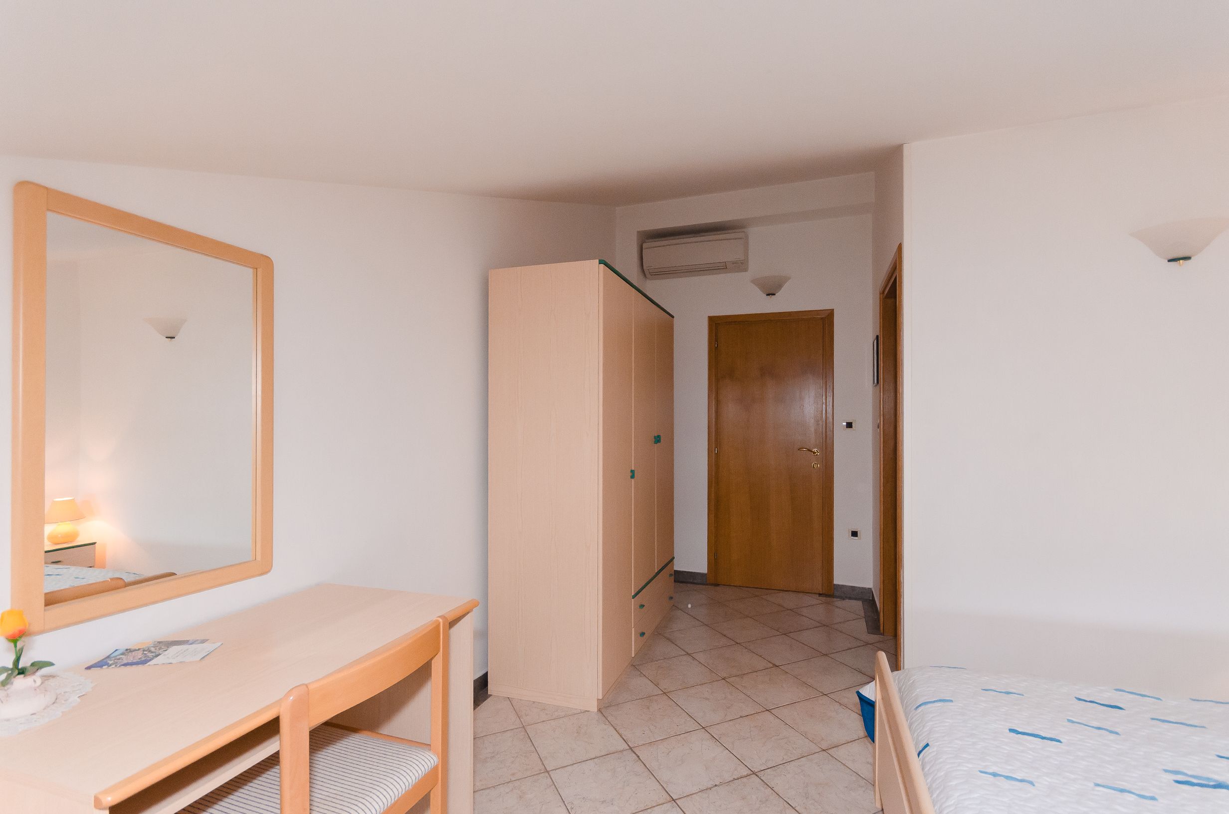Apartments Milan 24071-A2