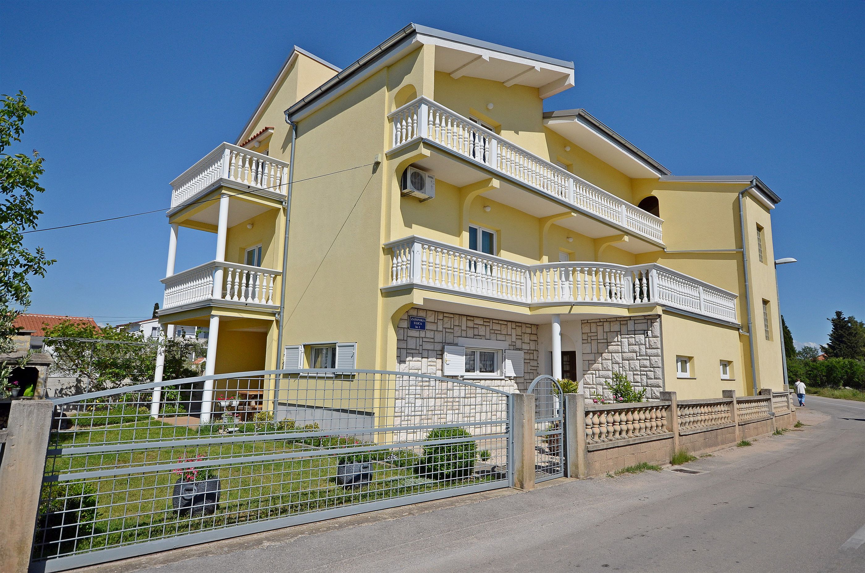 Apartments Sweet Escape 35361-A2