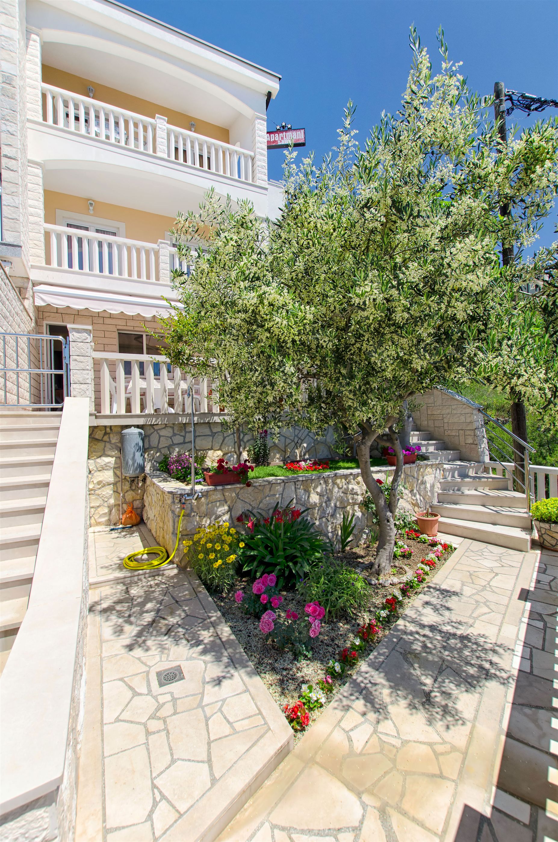Apartments Bogdan 35311-A4