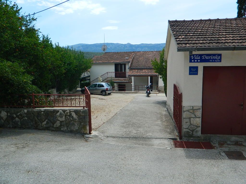 Apartments and Rooms Darinka 19271-S4
