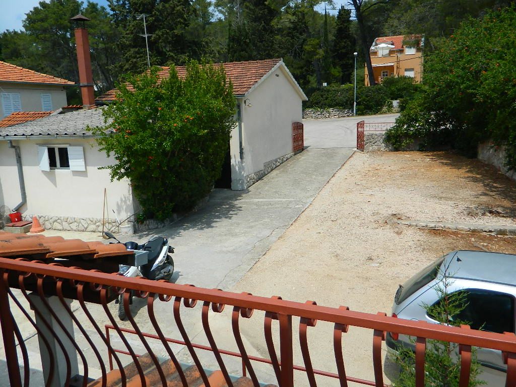 Apartments and Rooms Darinka 19271-S4