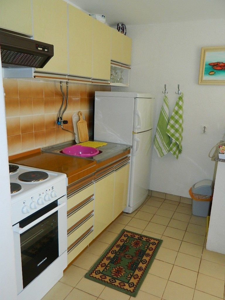 Apartment and Room Darinka 35551-S1