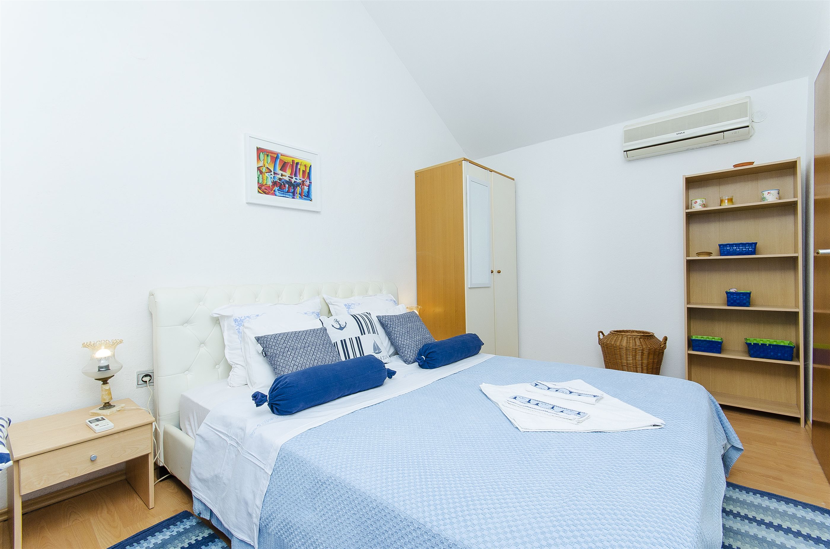 House Miroslav 33151-K1