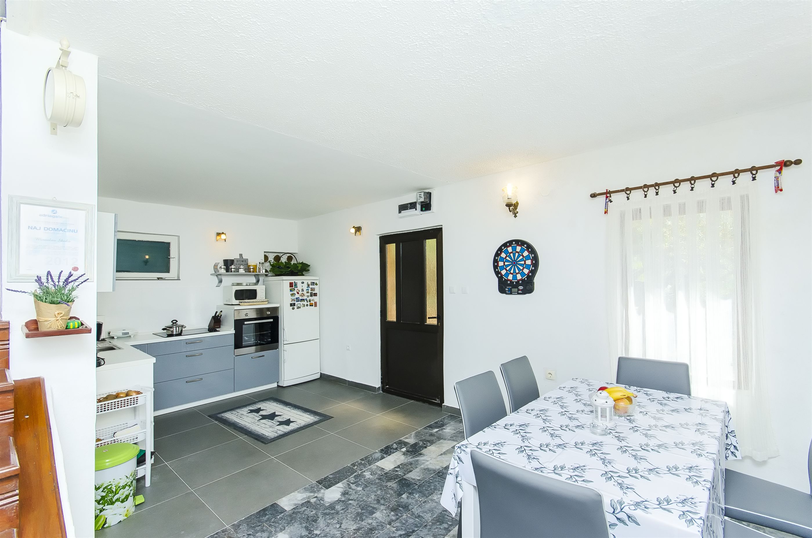 House Miroslav 33151-K1