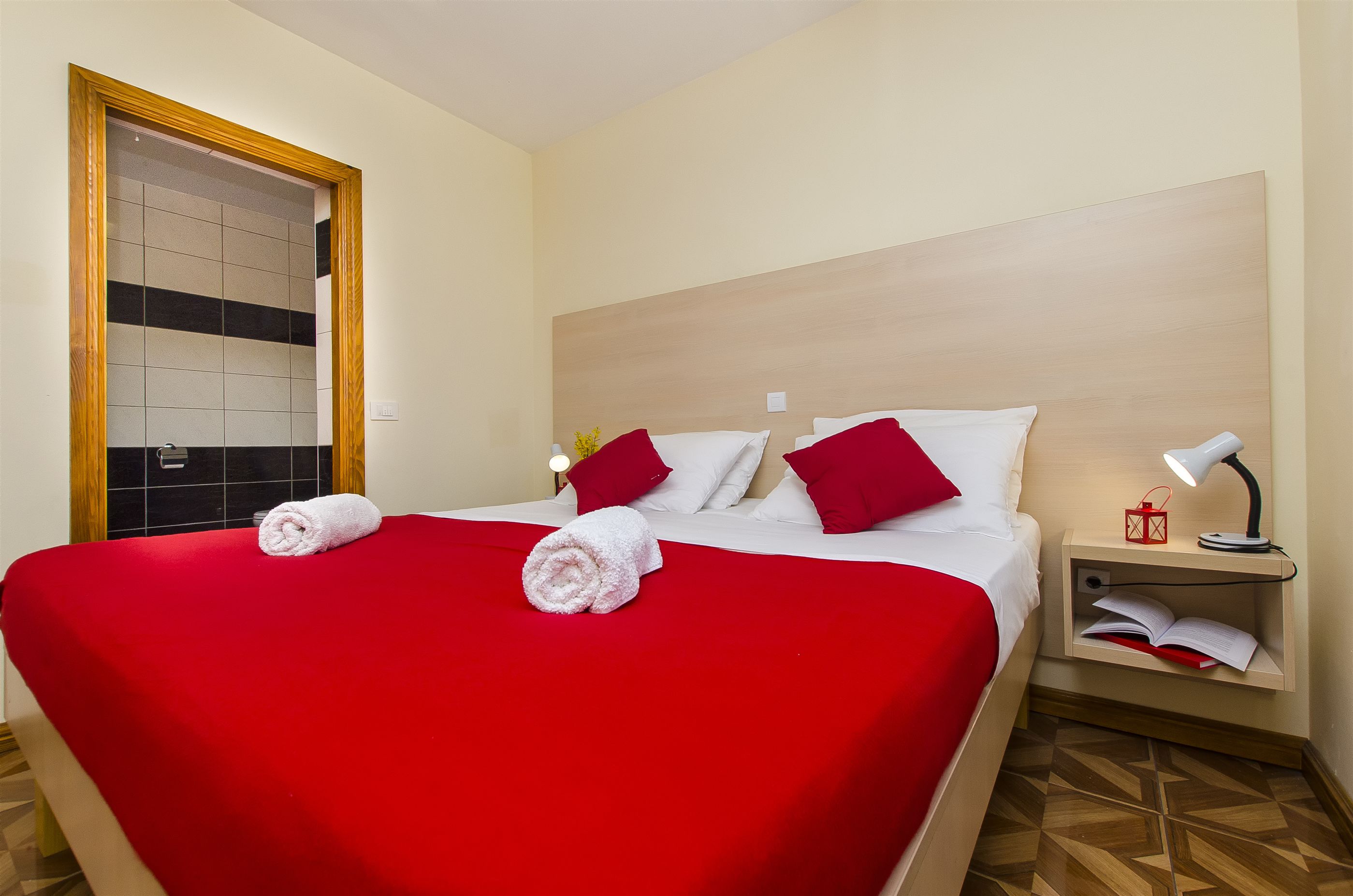 Apartments Glavan 27041-A5