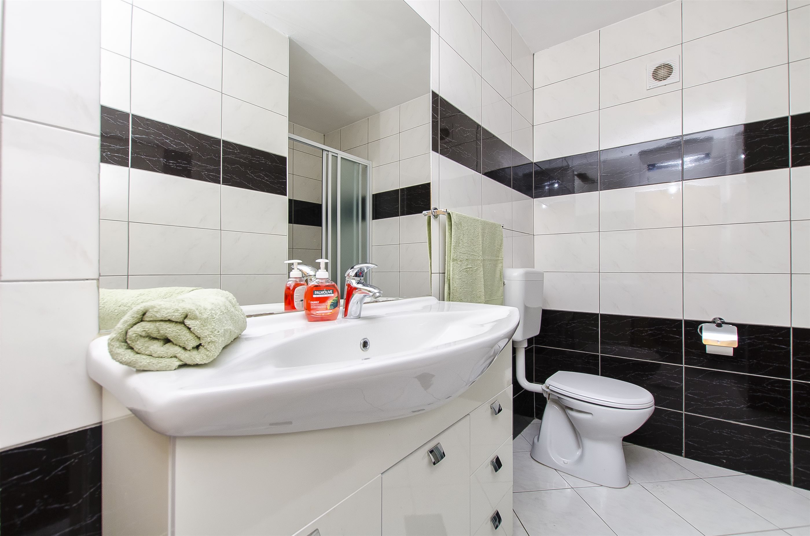 Apartments Glavan 27041-A5