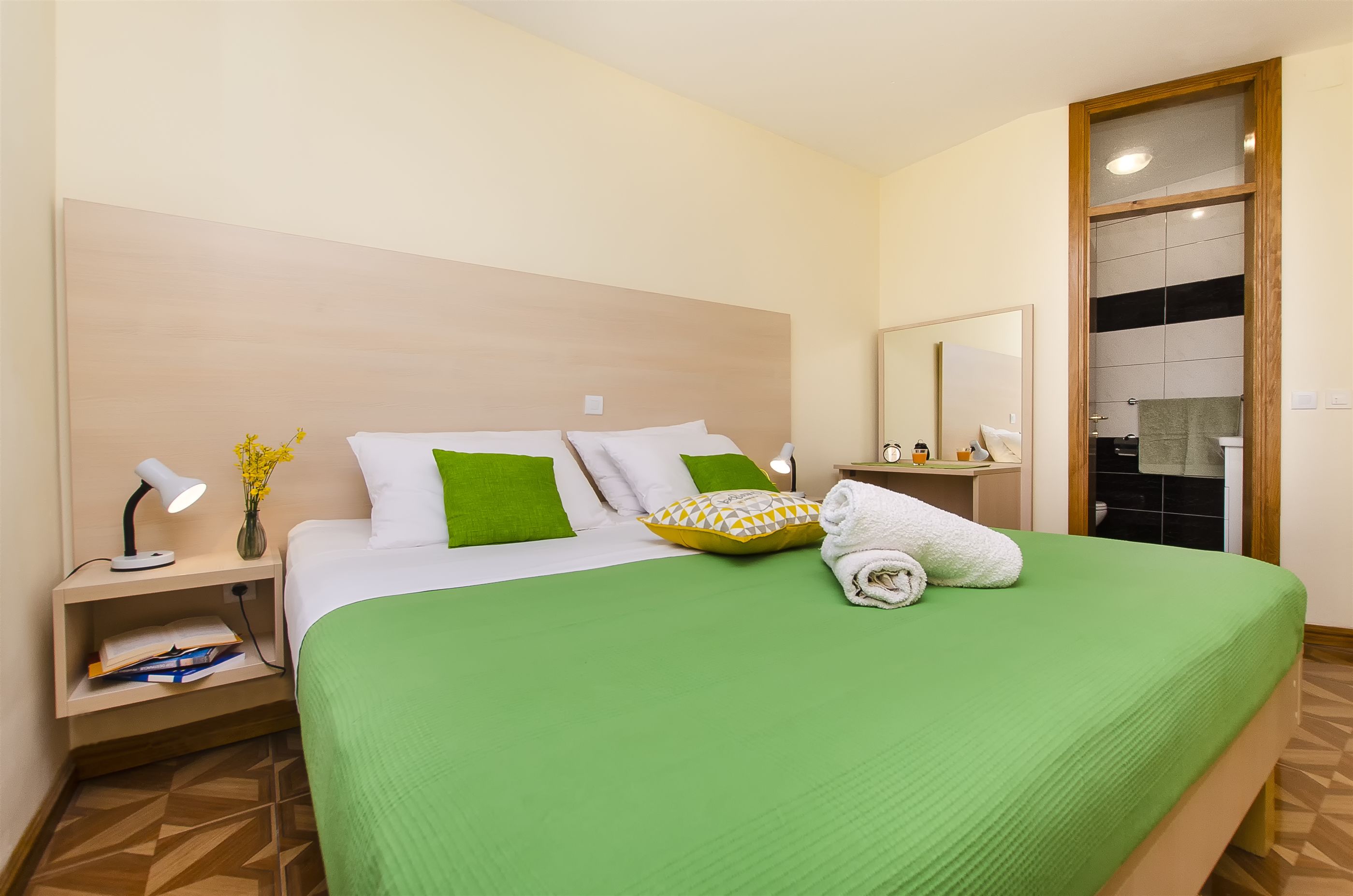 Apartments Glavan 27041-A6