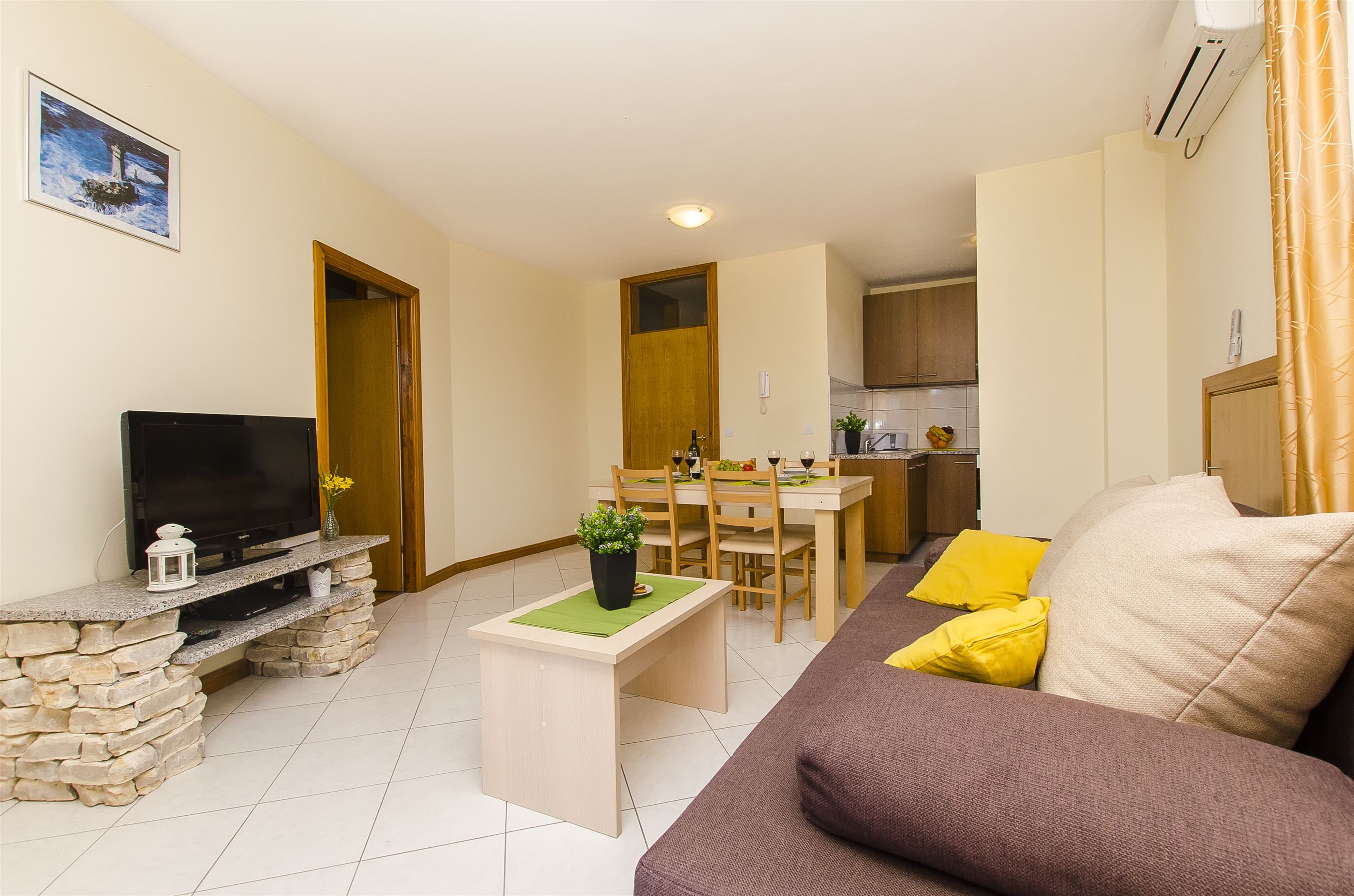 Apartments Glavan 27041-A6