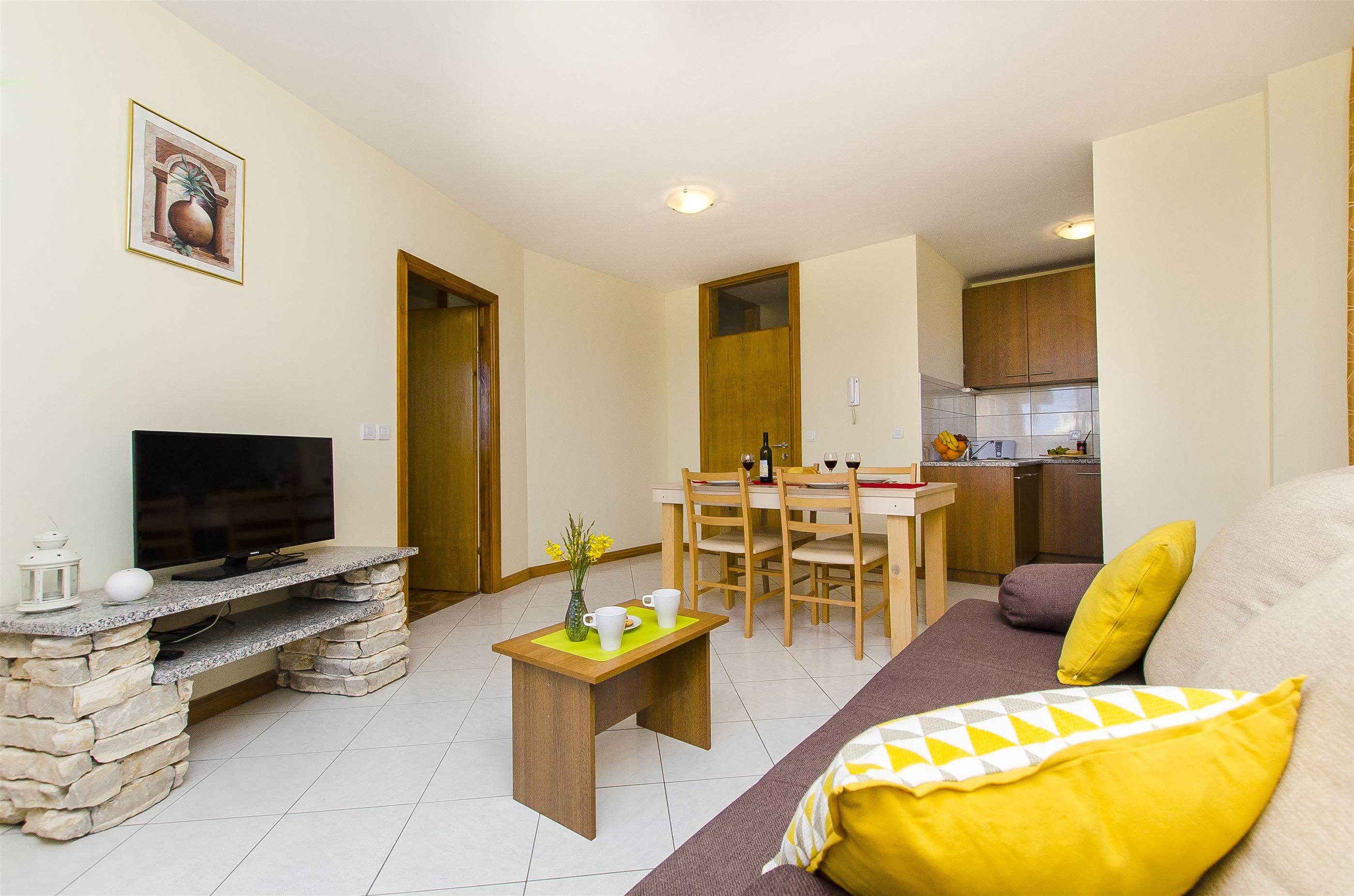 Apartments Glavan 27041-A7