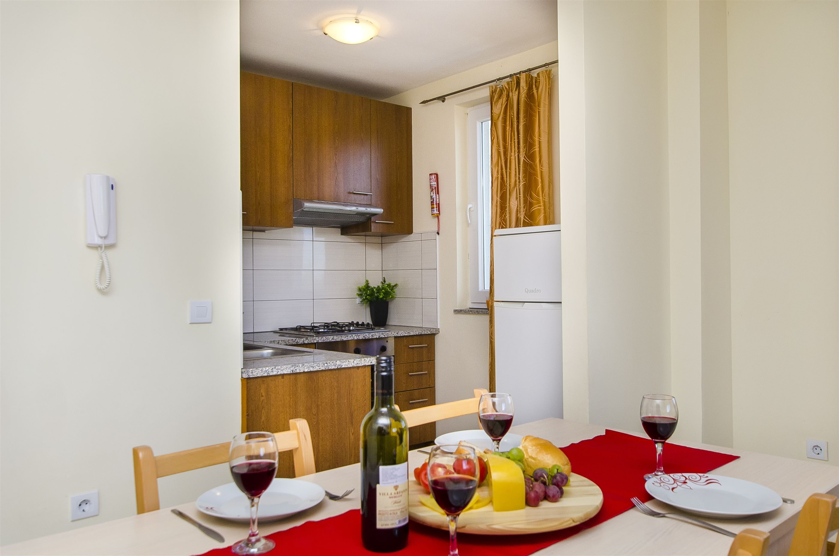 Apartments Glavan 27041-A7