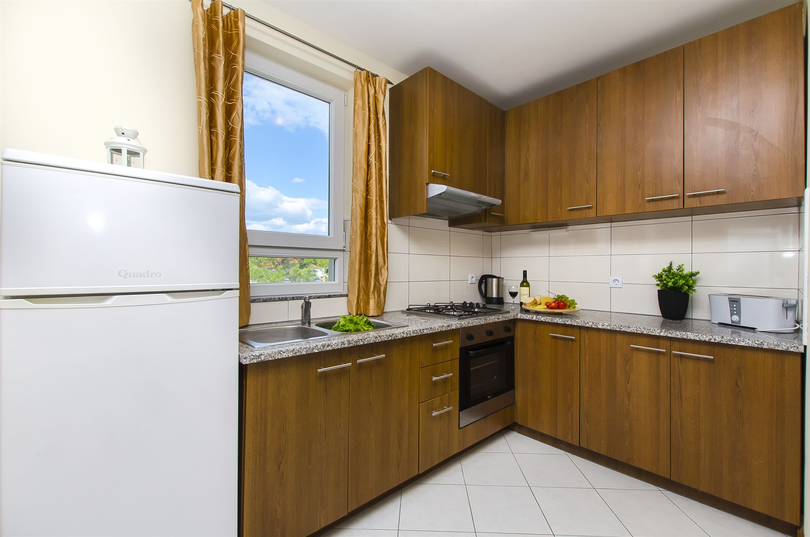Apartments Glavan 27041-A8