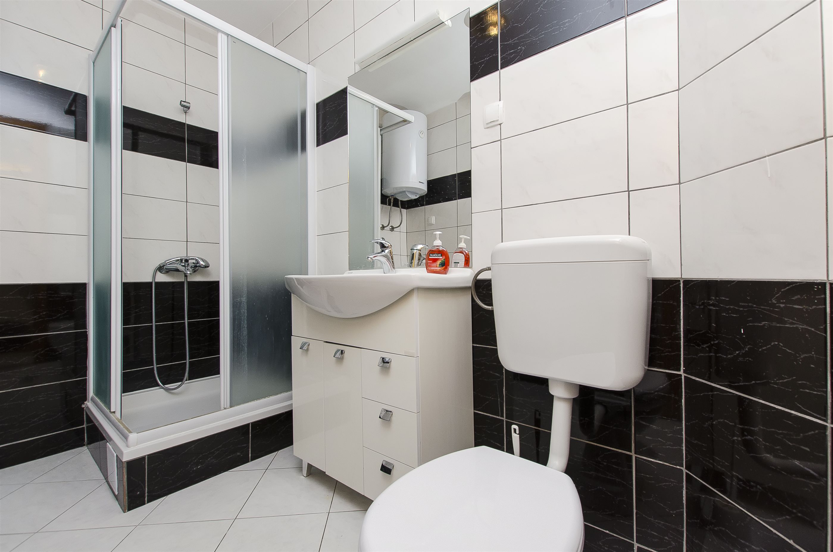 Apartments Glavan 27041-A8