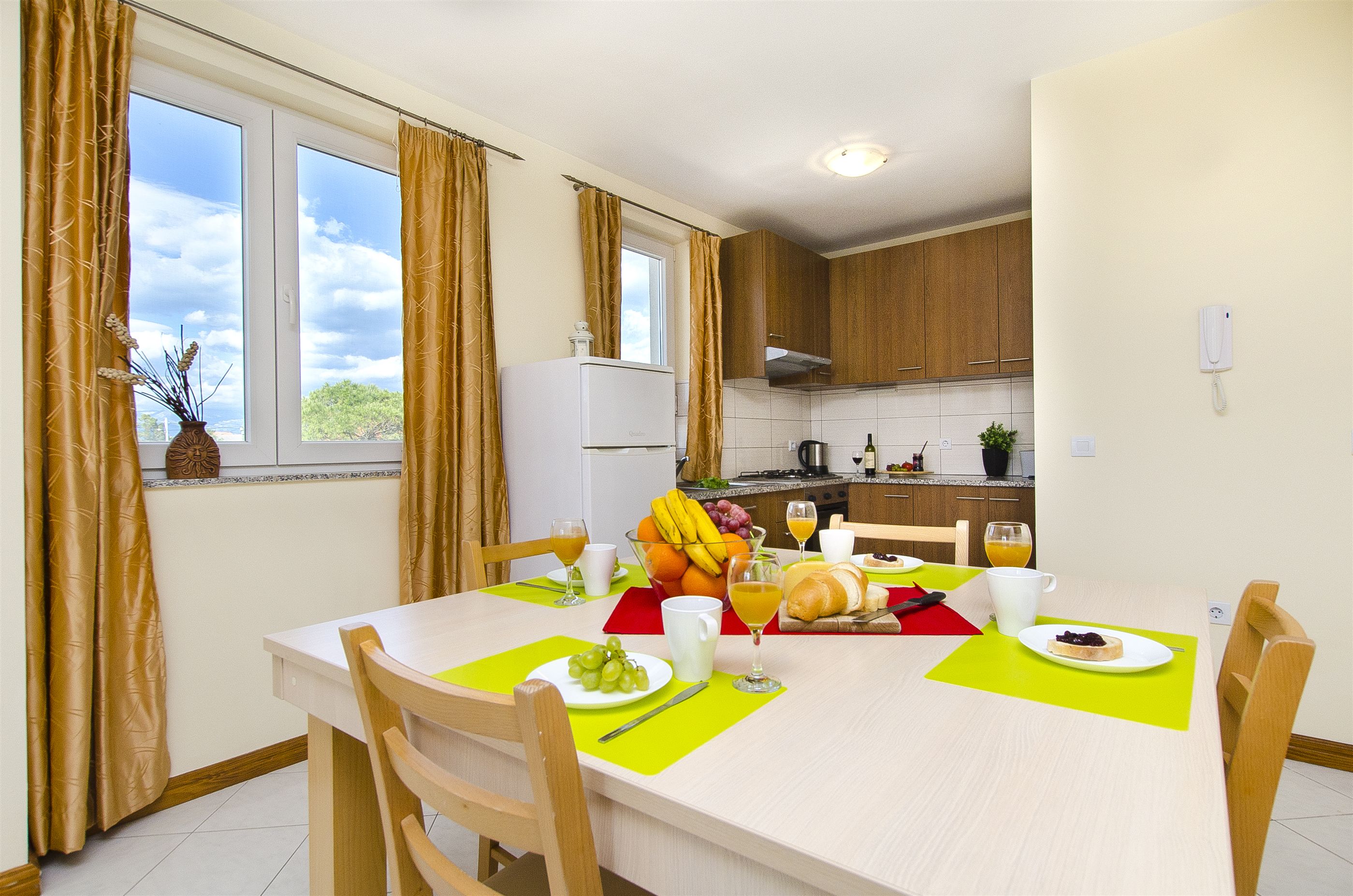 Apartments Glavan 27041-A8