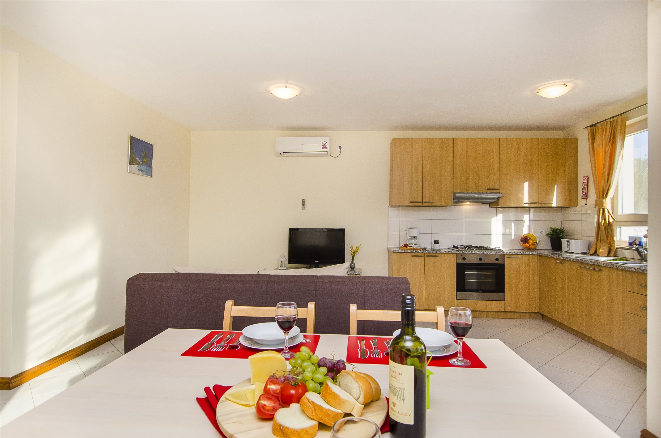 Apartments Glavan 27041-A1