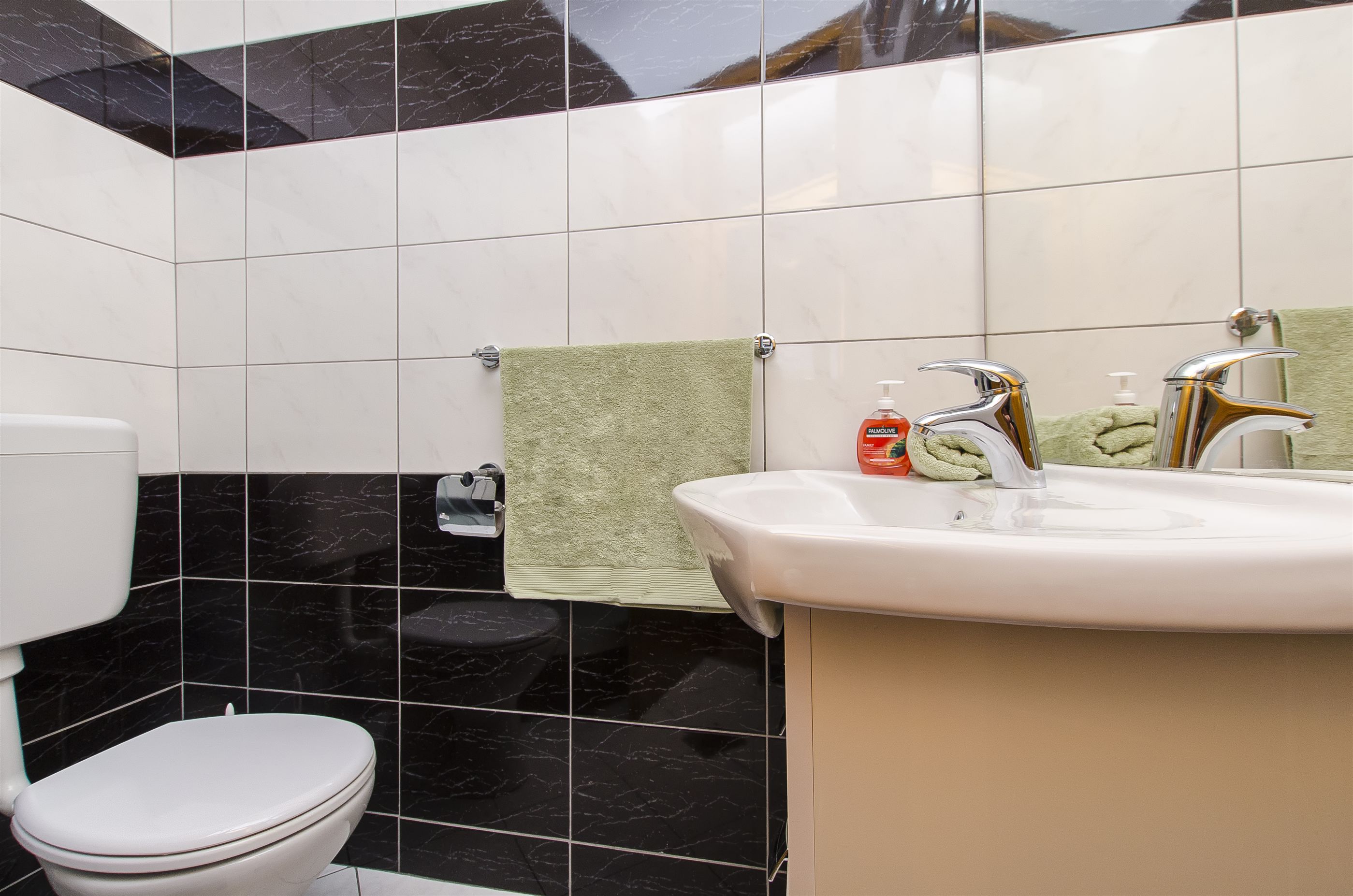 Apartments Glavan 27041-A2