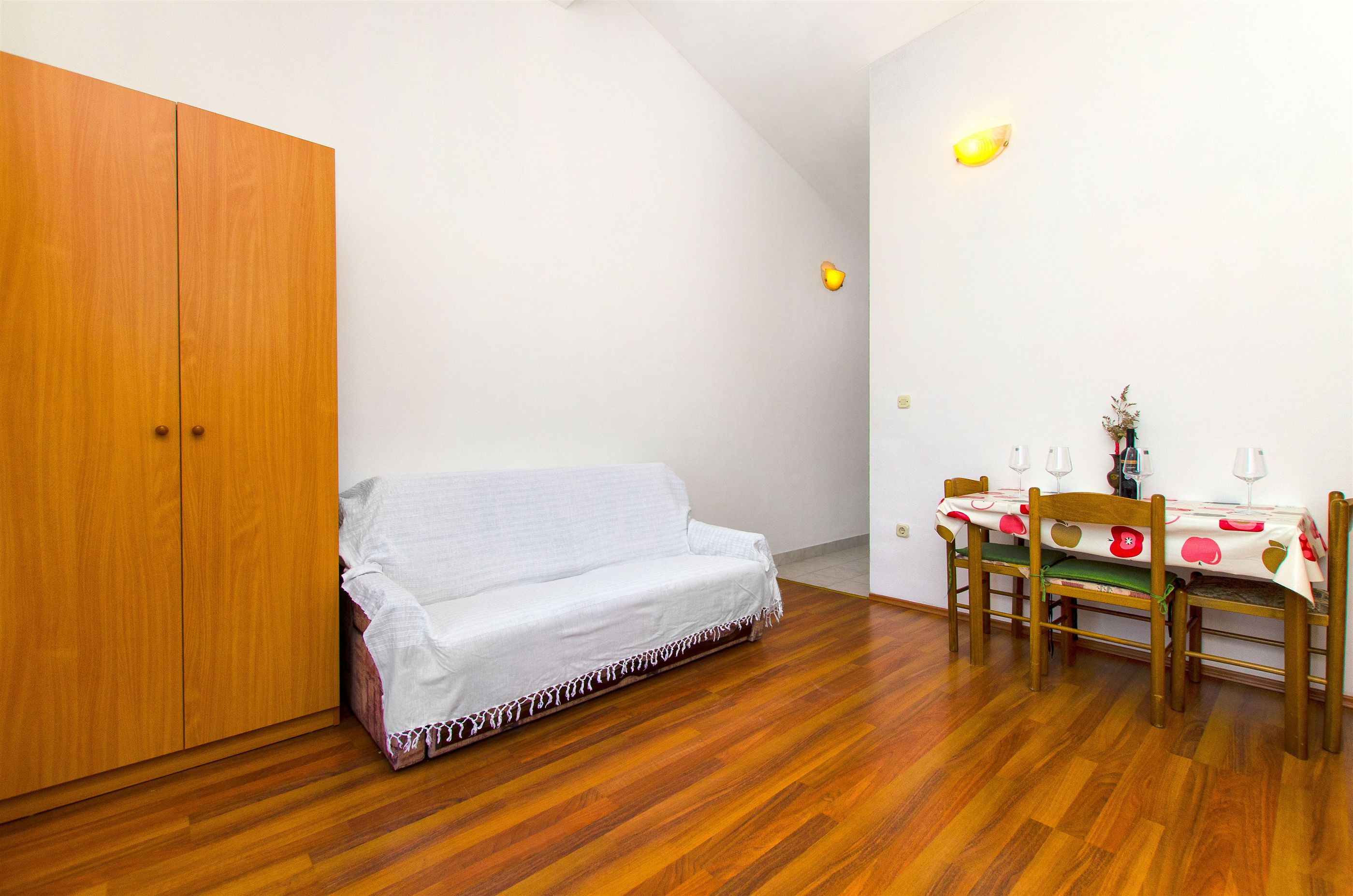 Apartments Tomislav 13031-A2