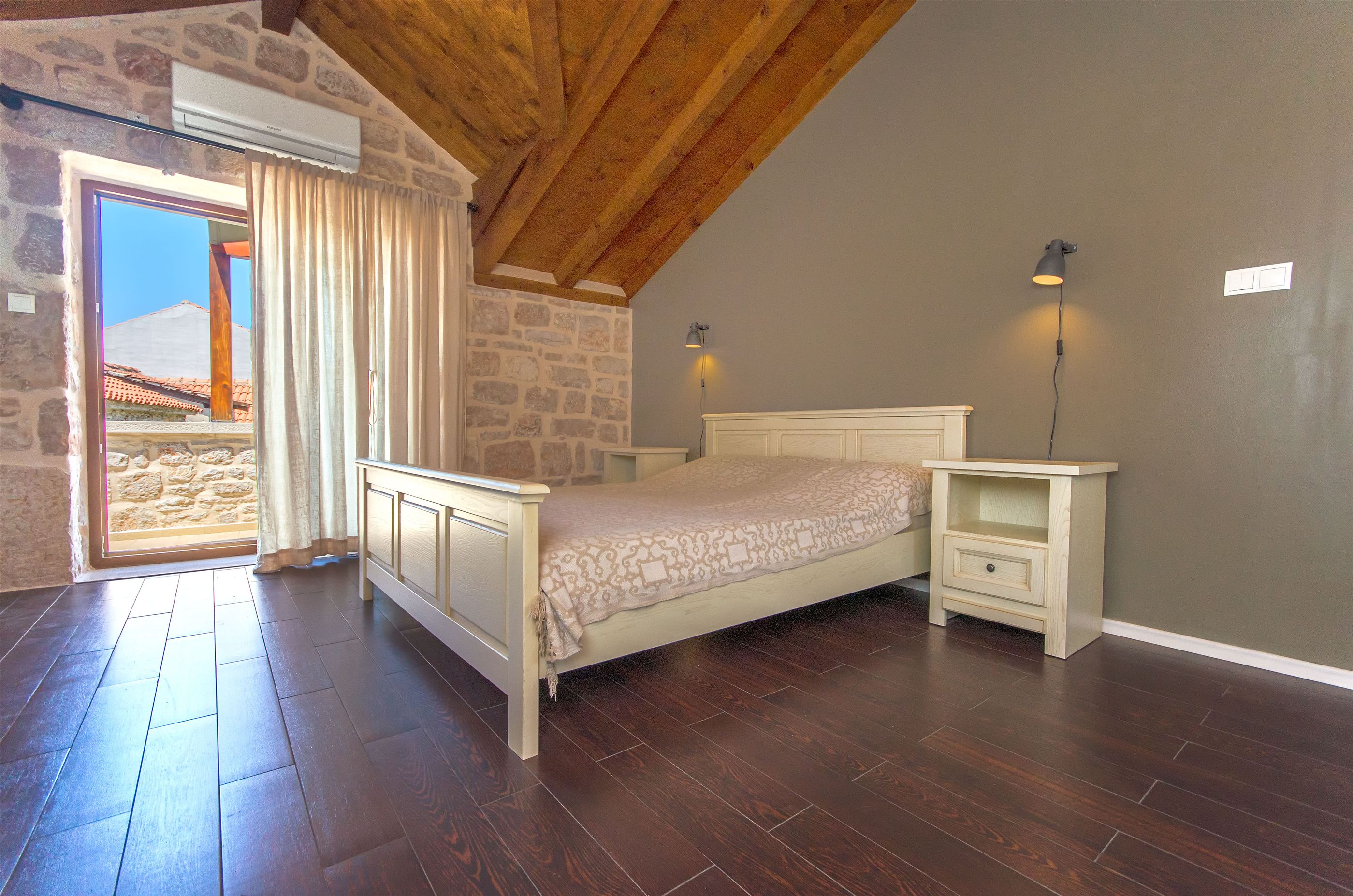 House Stone house island Prvić 27111-K1