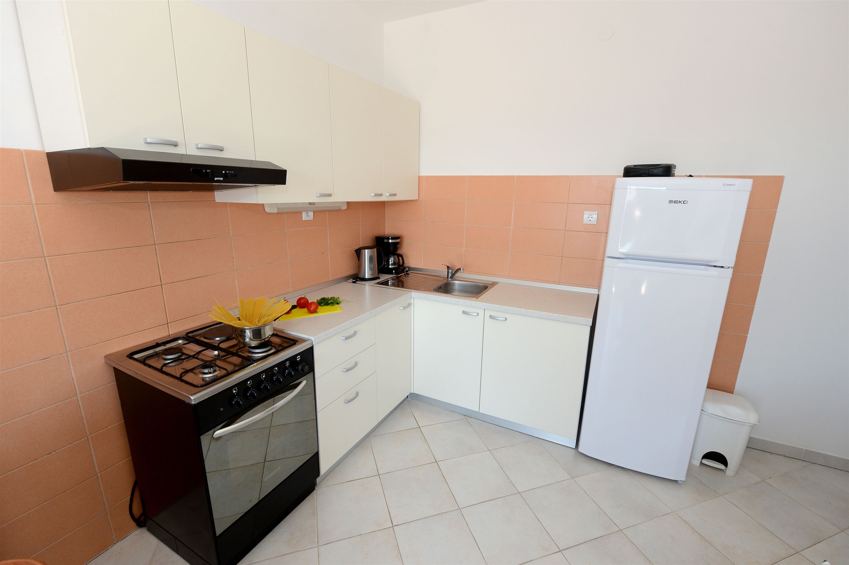 Apartments Anđelko 22491-A2
