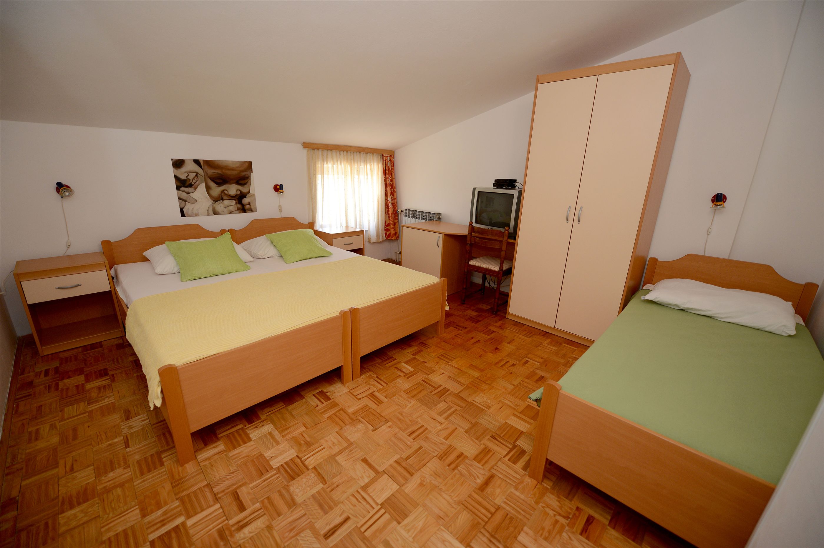 Apartments Anđelko 22491-A2