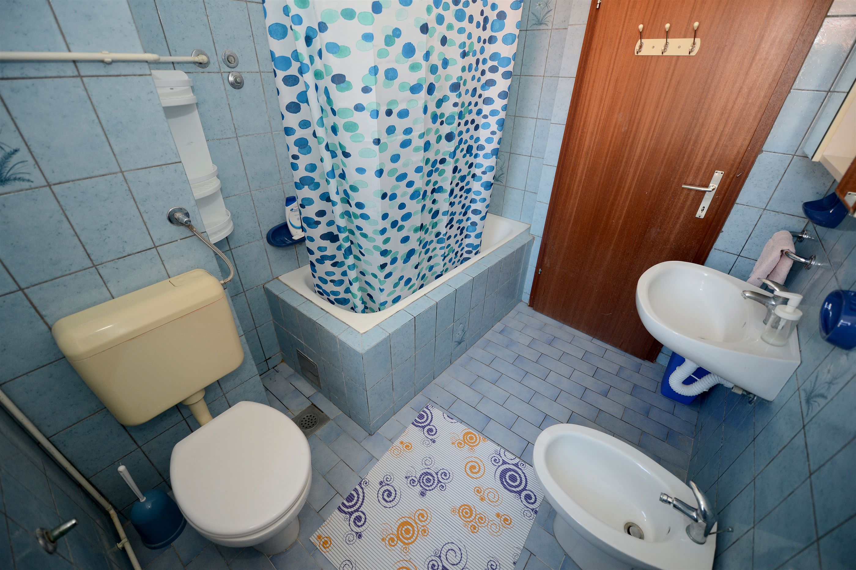 Apartments Anđelko 22491-A3