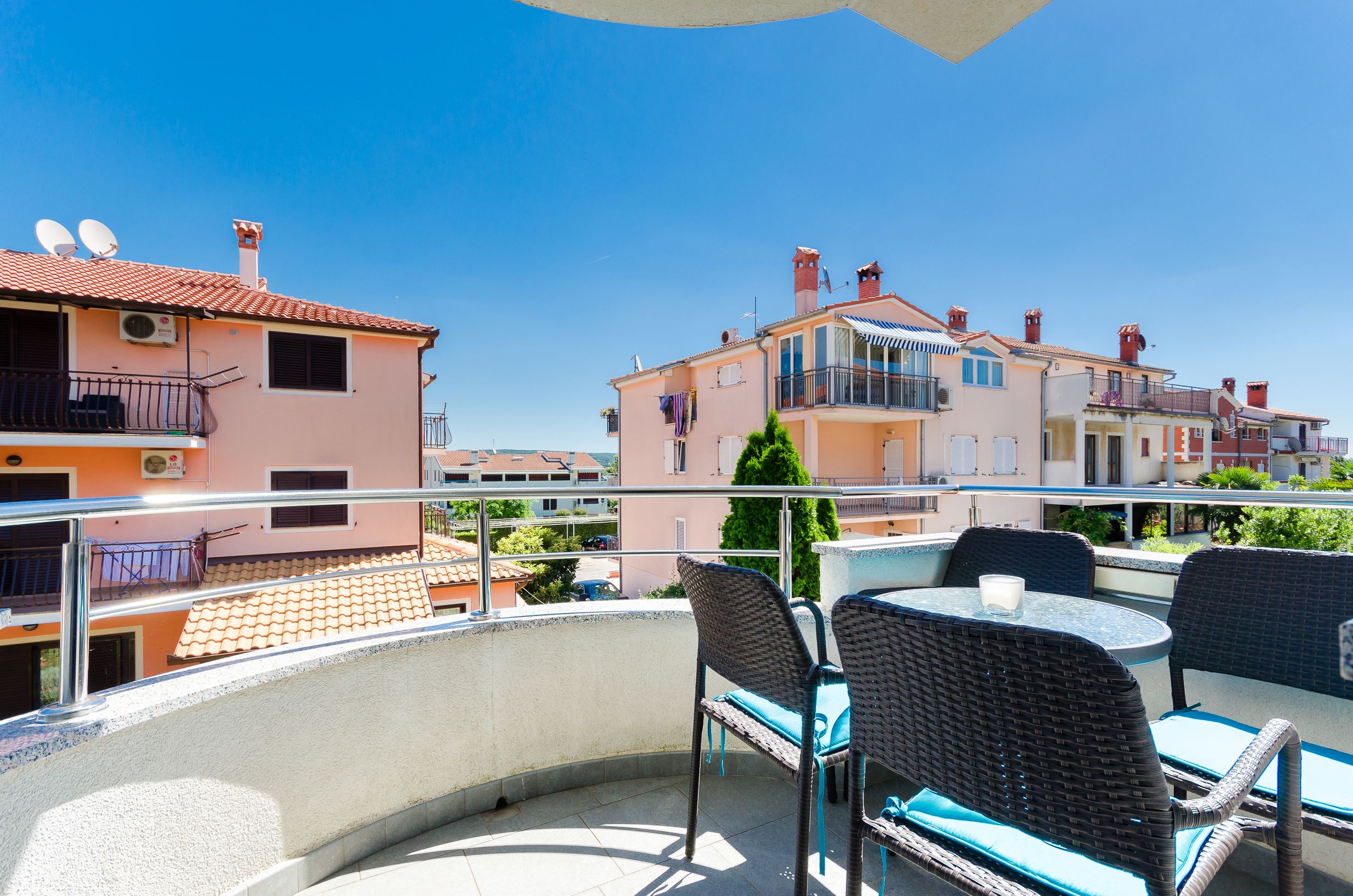 Apartments Valbruna 72981-A1