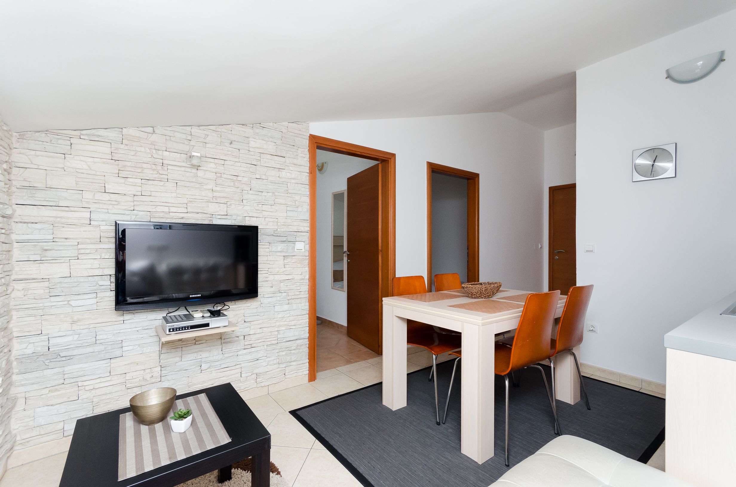 Apartments Valbruna 72981-A4