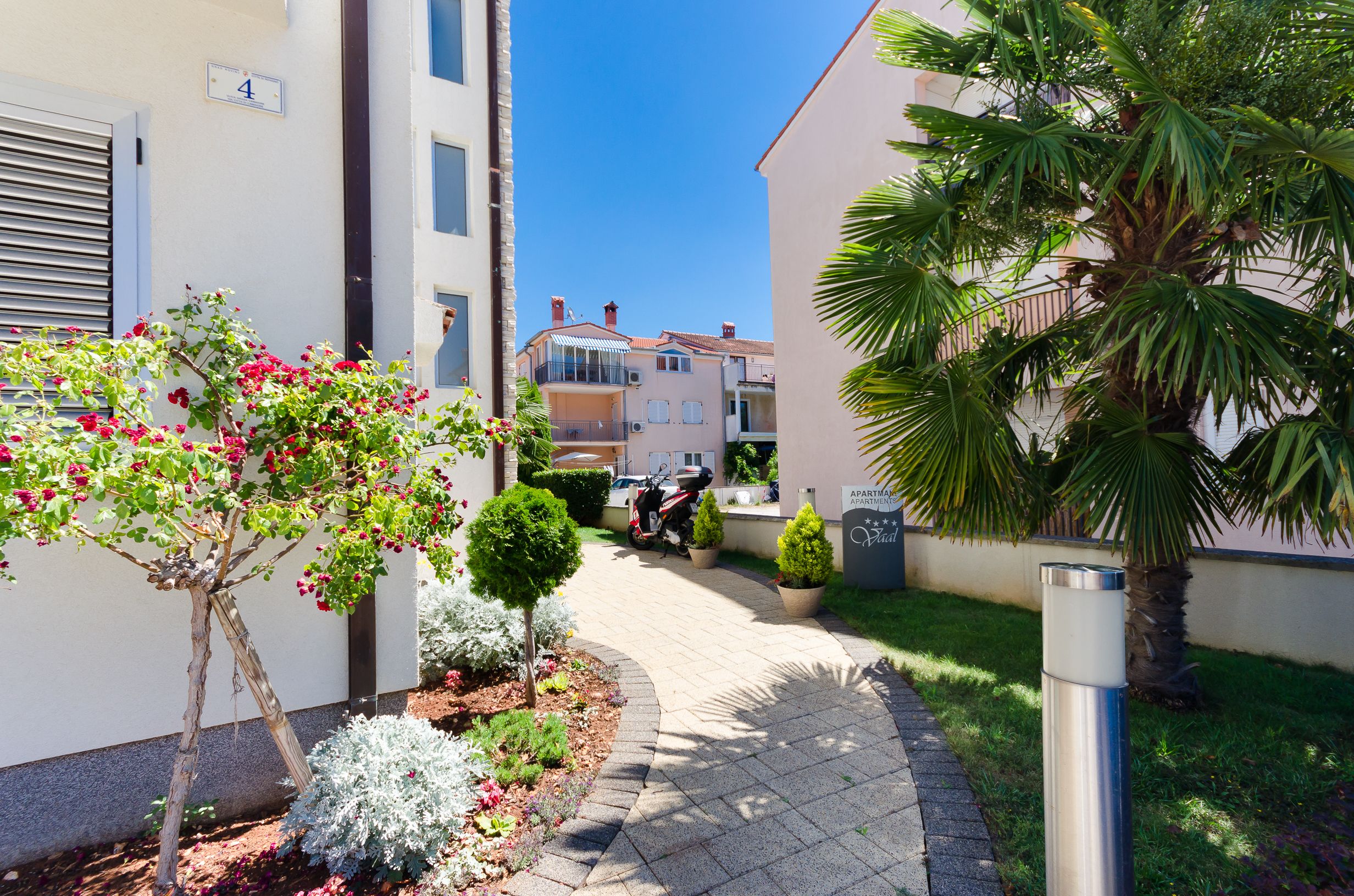 Apartments Valbruna 72981-A3