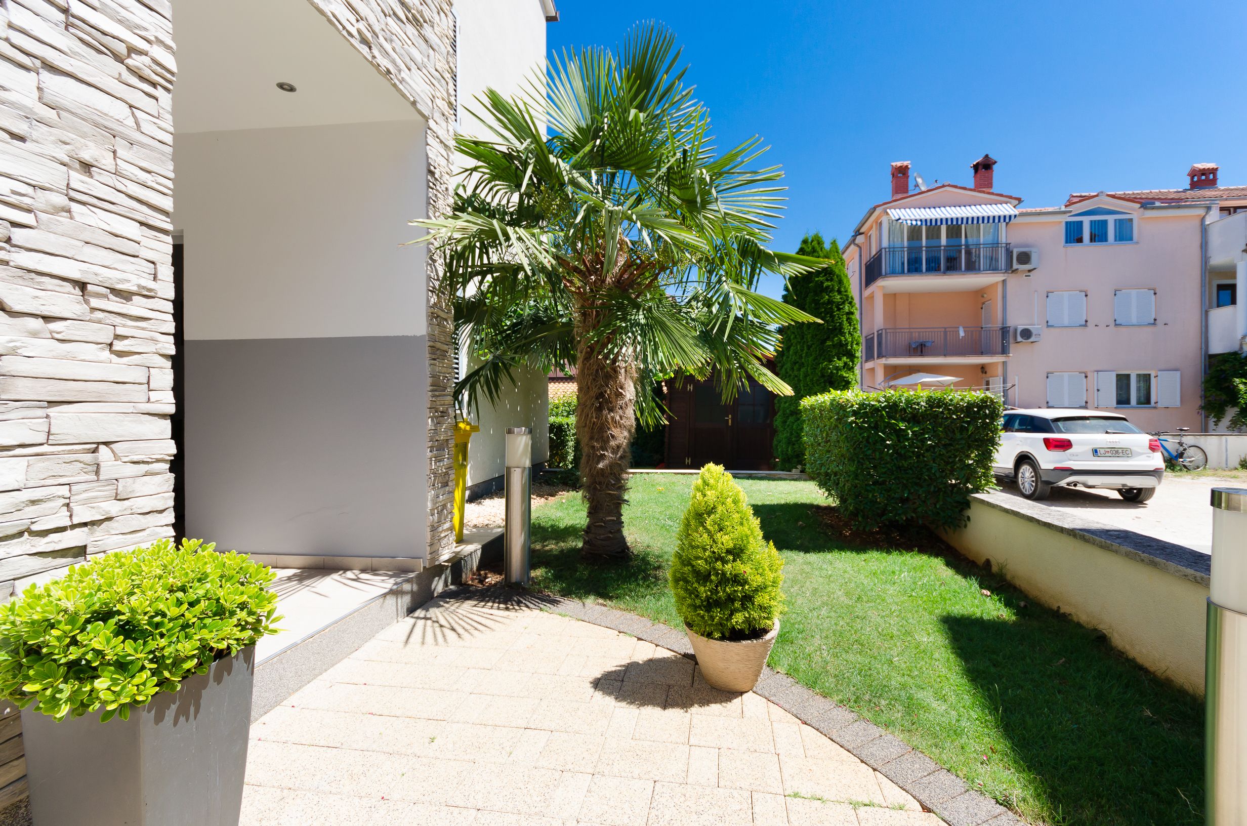 Apartments Valbruna 72981-A3