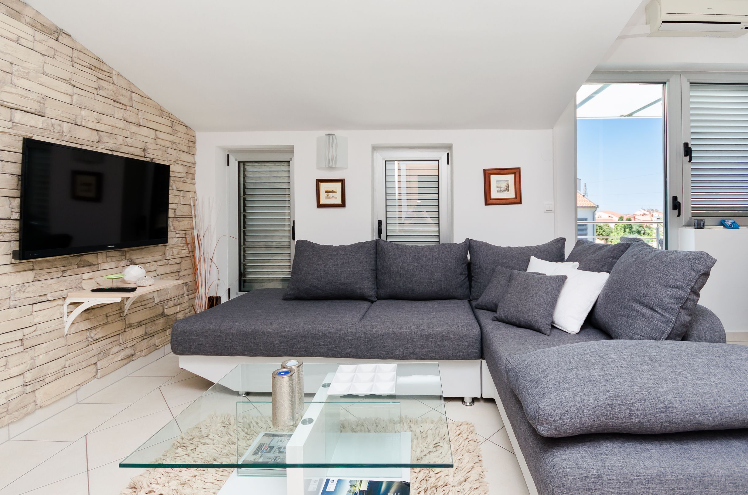 Apartments Valbruna 72981-A6