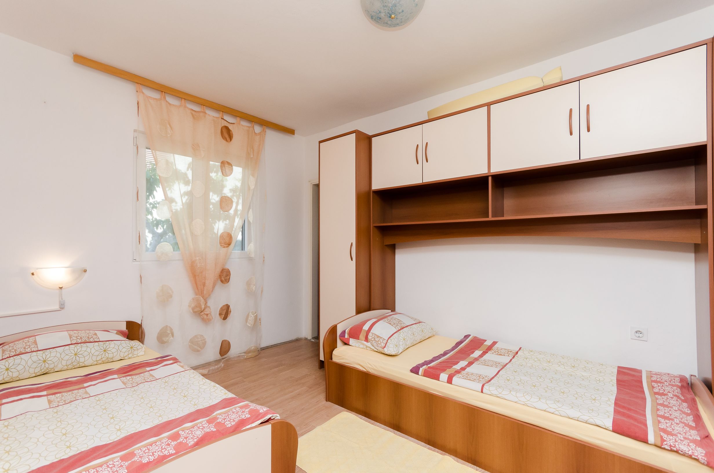 Apartments Albina 28001-A1