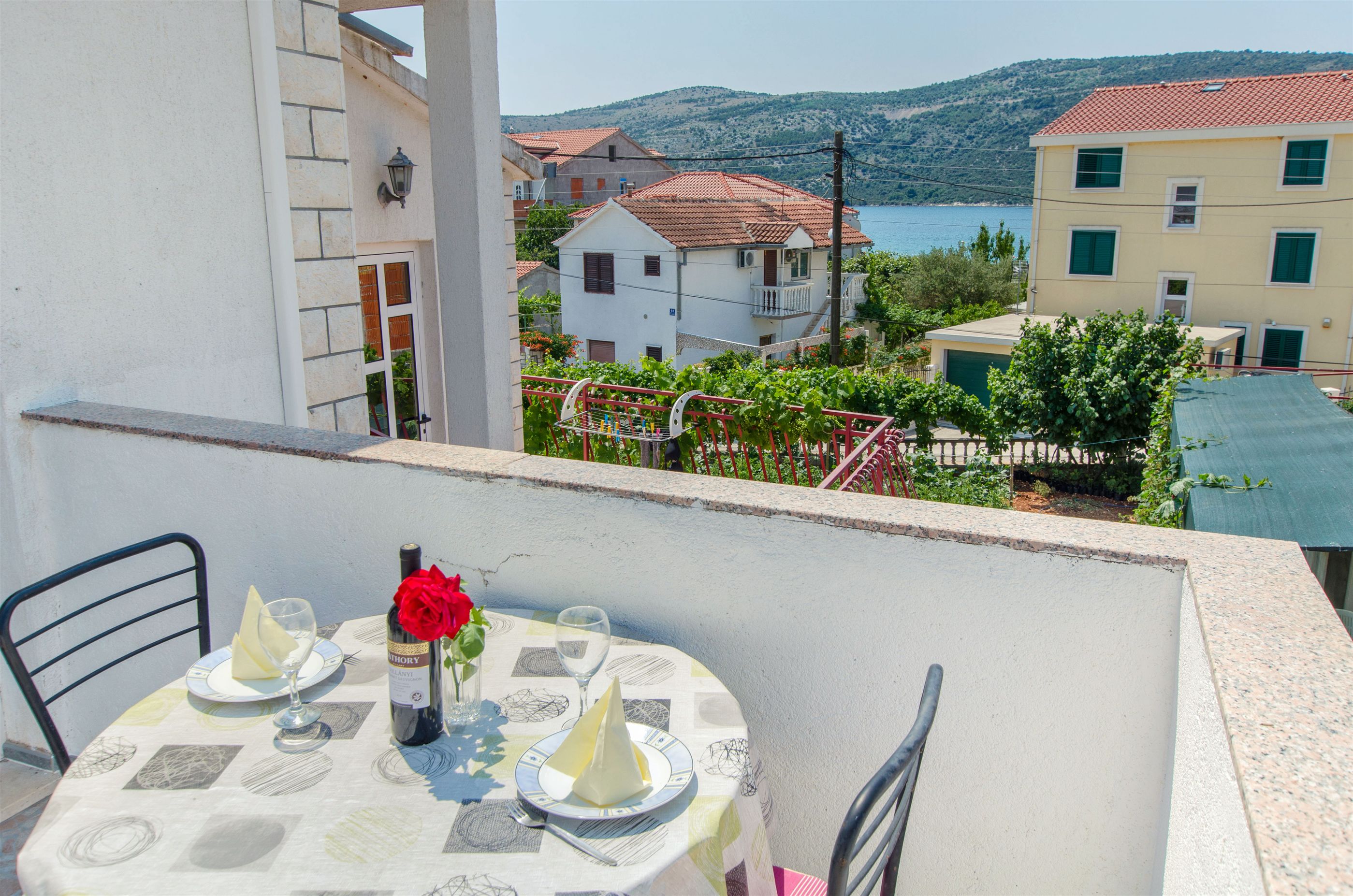 Apartments Mala Dalmacija 29691-A2