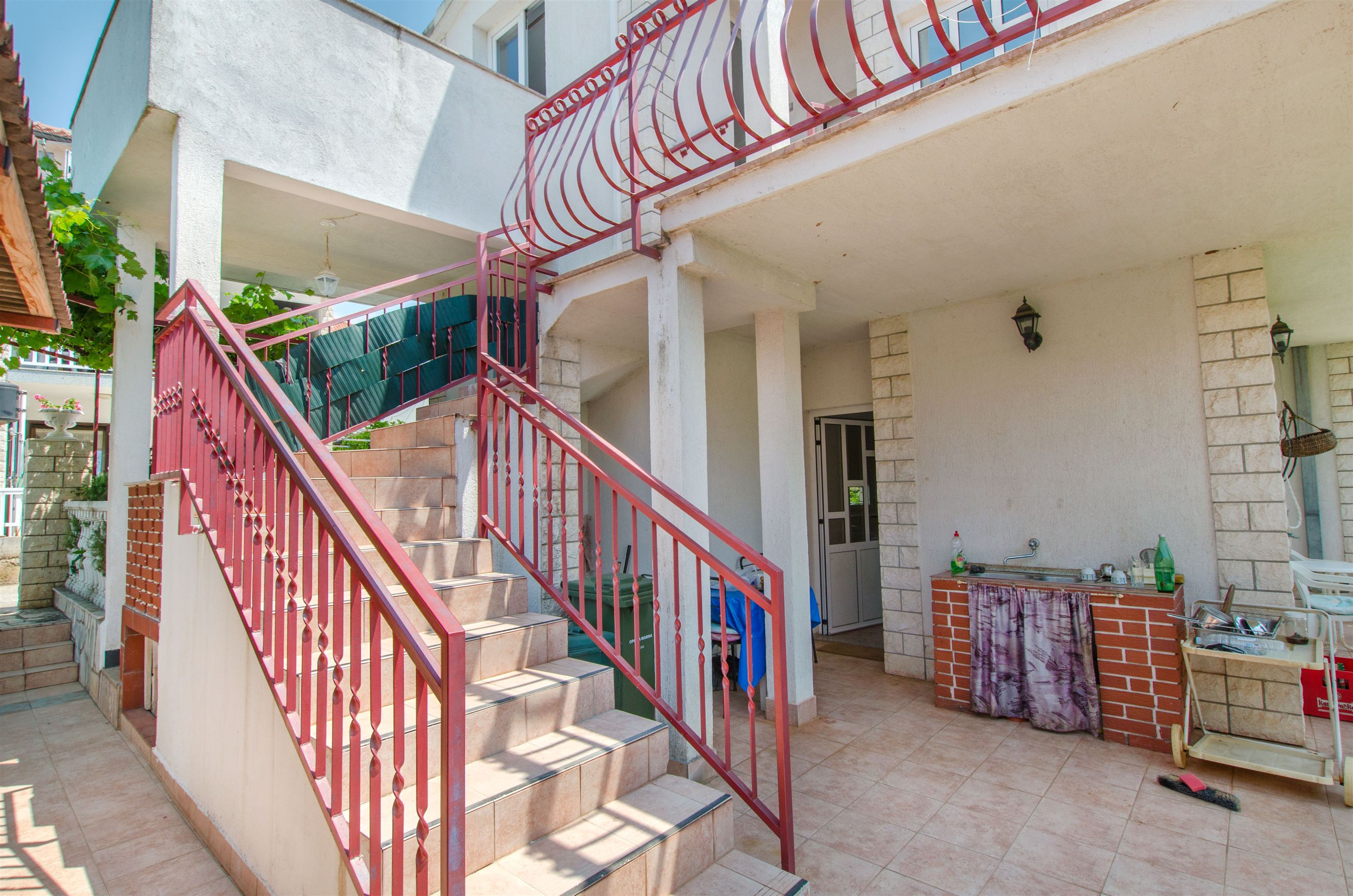 Apartments Mala Dalmacija 29691-A2