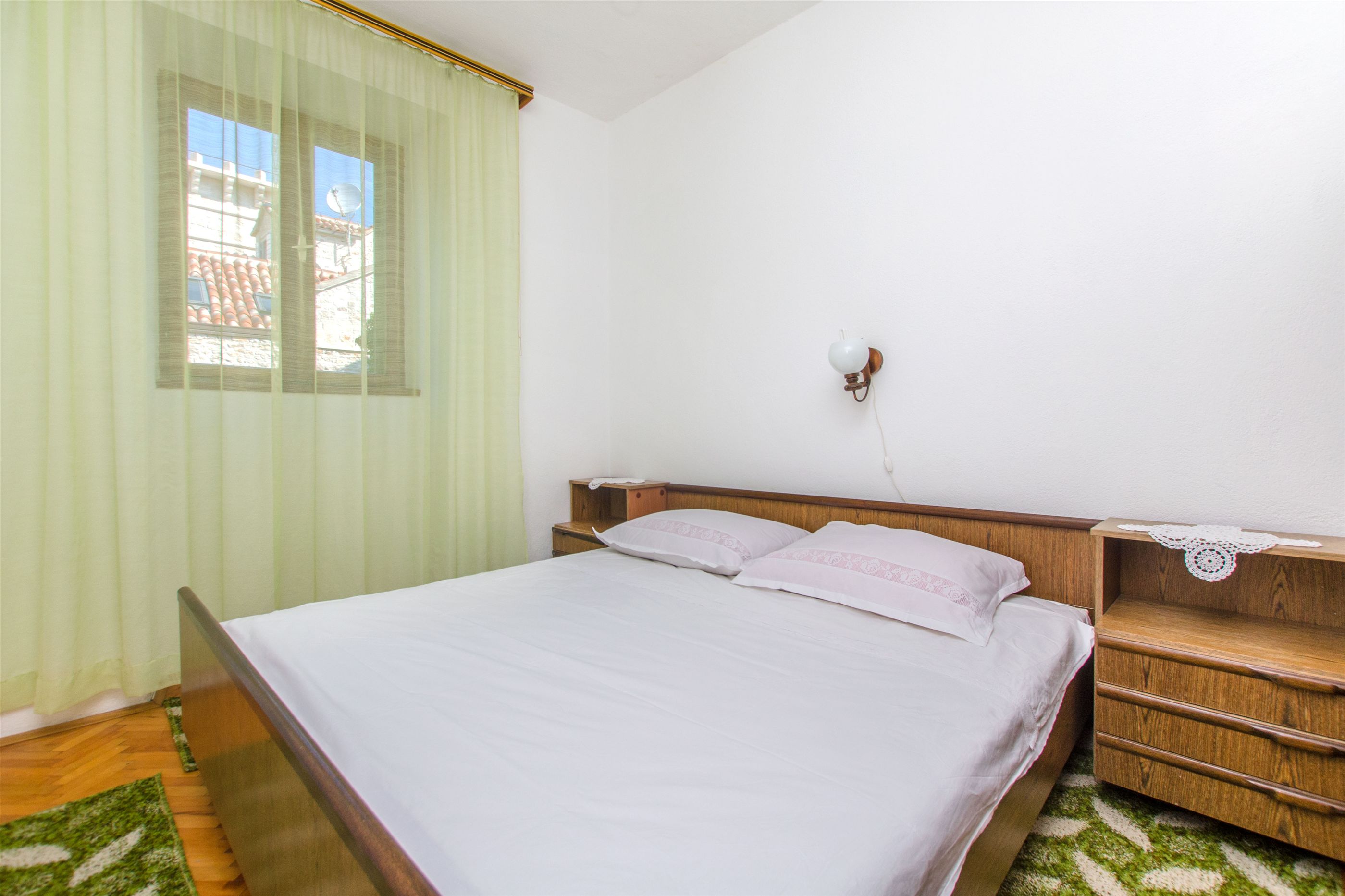 Apartments Jerka 44201-A1