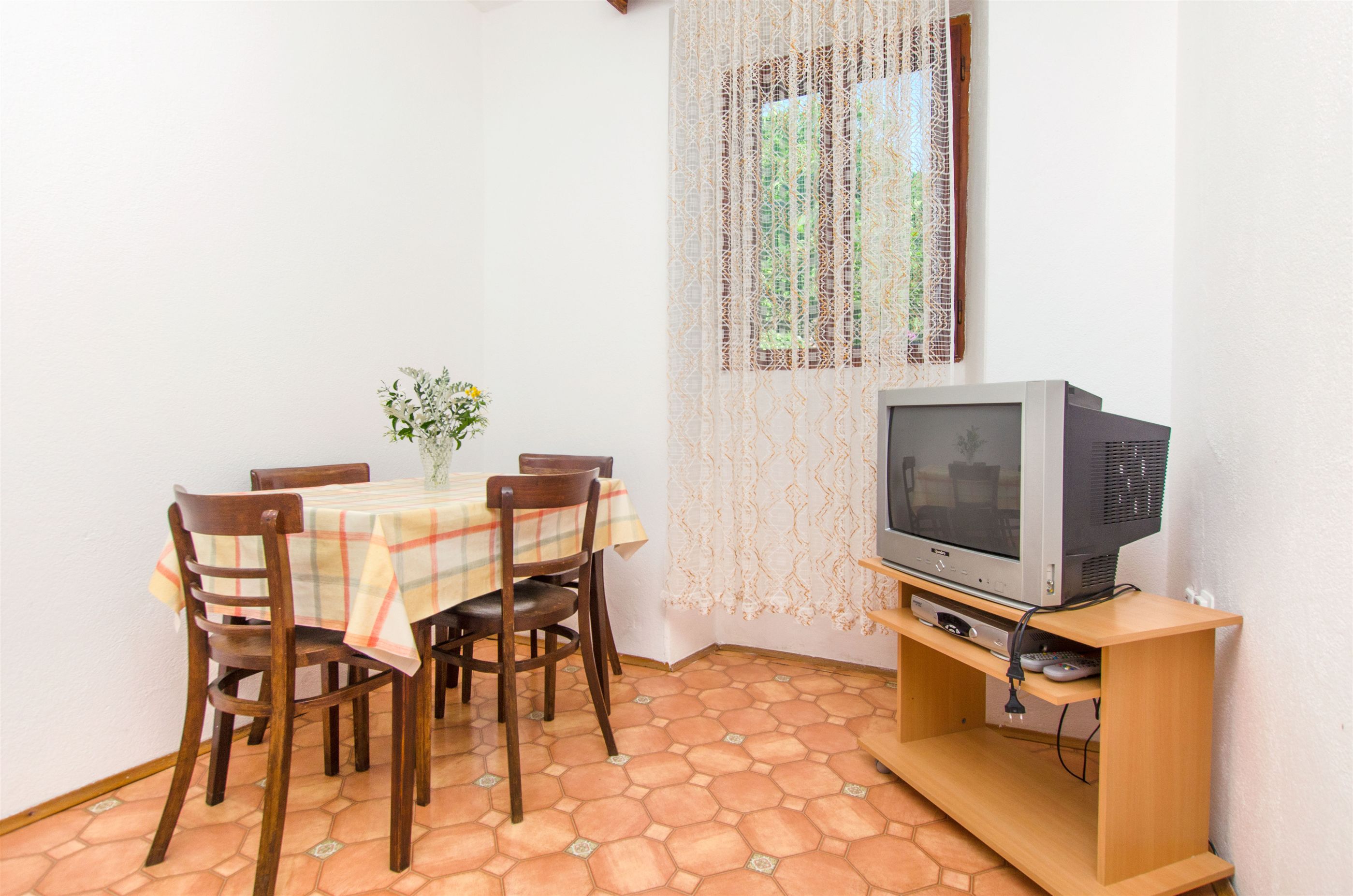 Apartments Jerka 44201-A1