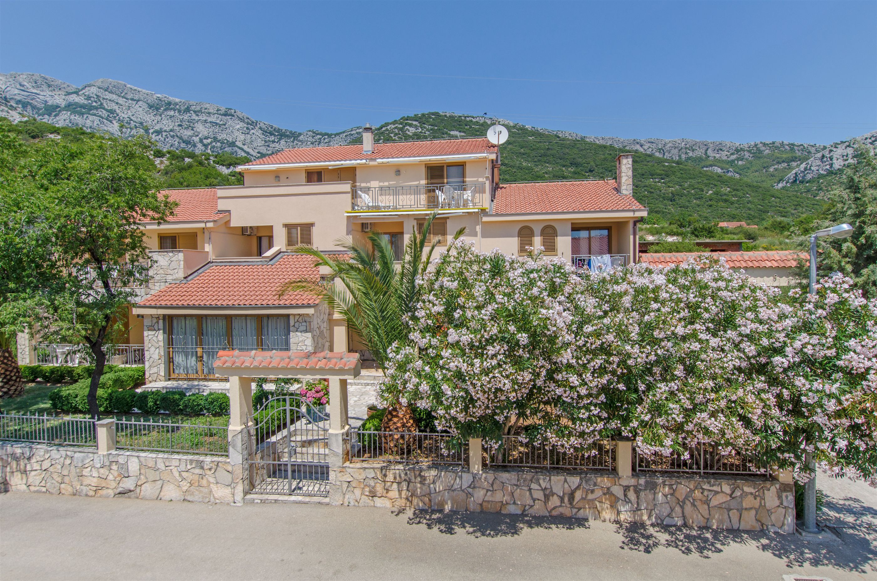 Apartments Meridiana 1 53241-A2