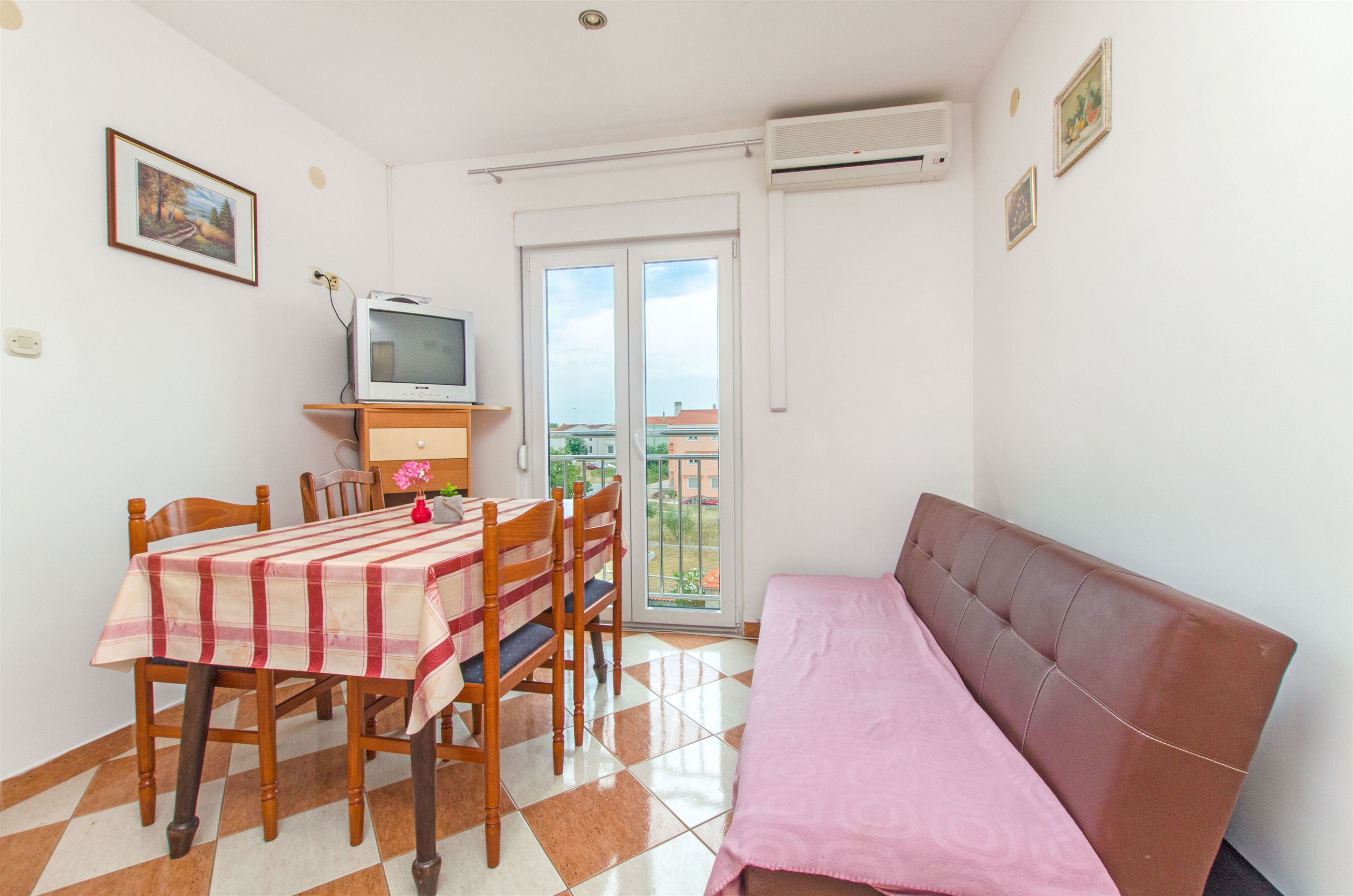 Apartments Ivan 13792-A3
