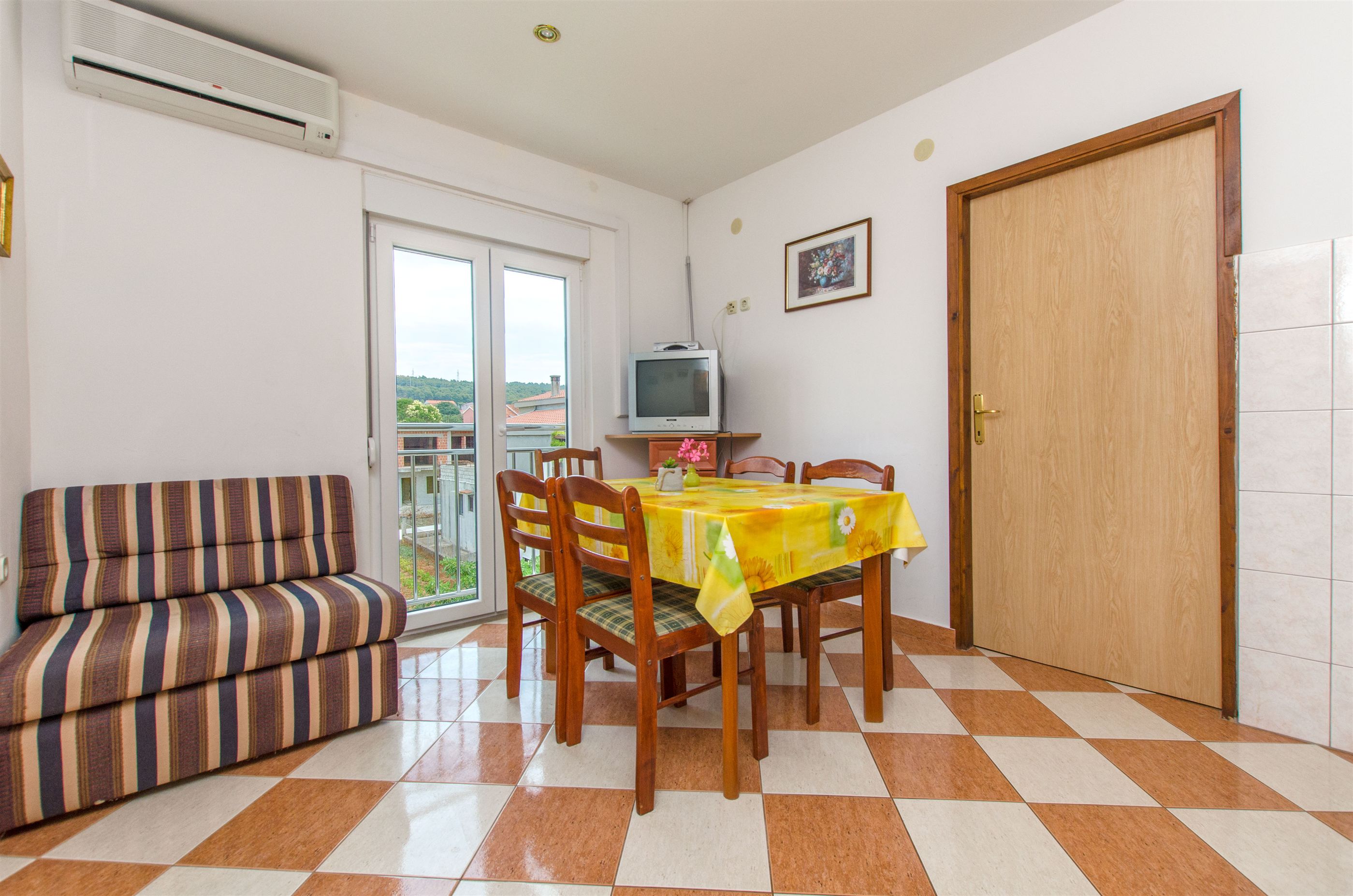 Apartments Ivan 13792-A4