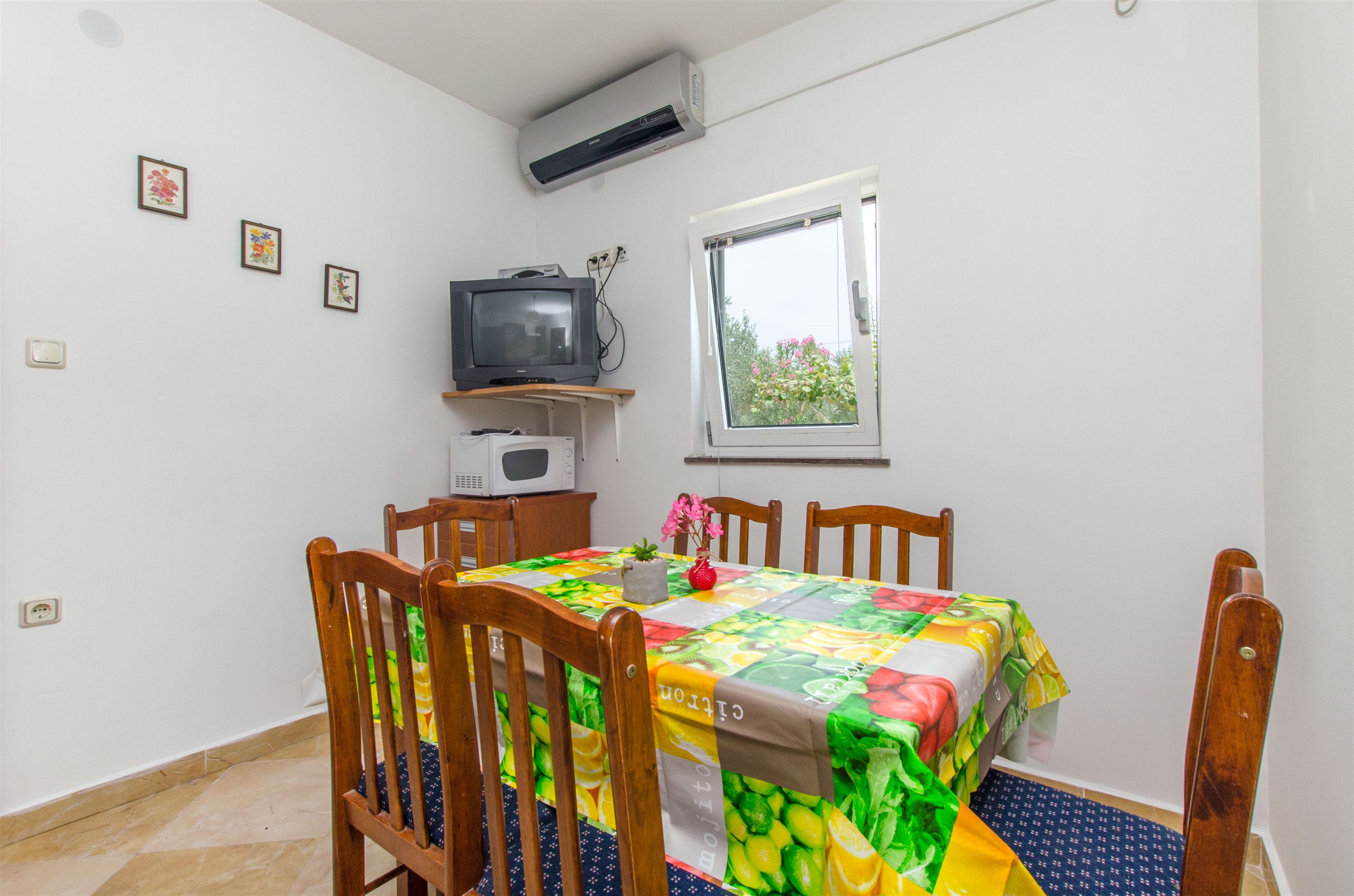 Apartments Ivan 13792-A5