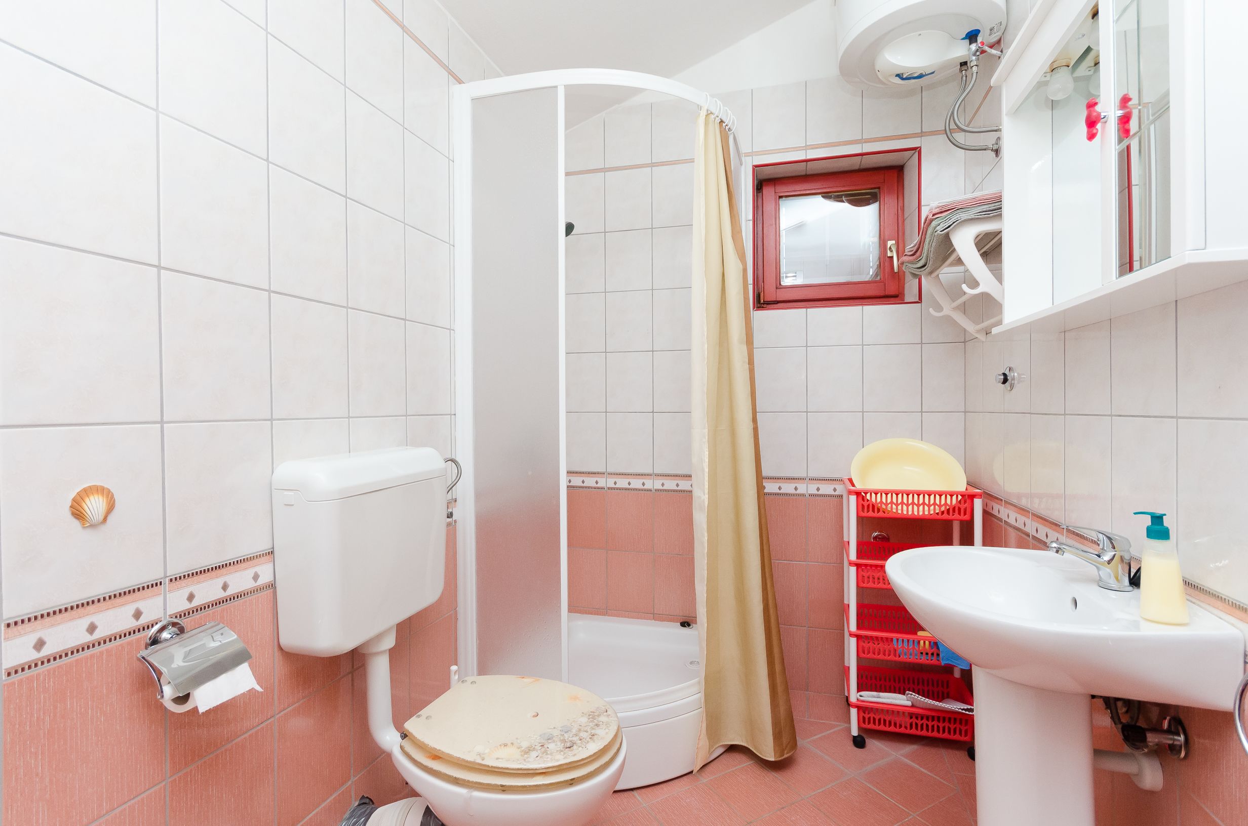 Apartments Mladen 61131-A1