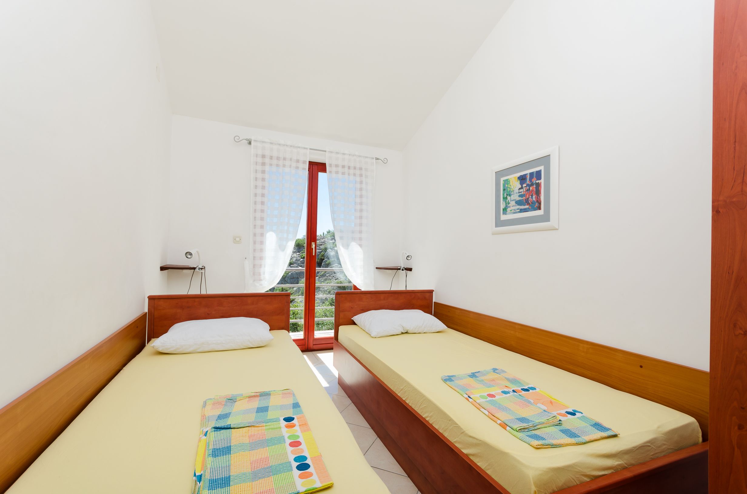 Apartments Mladen 61131-A1